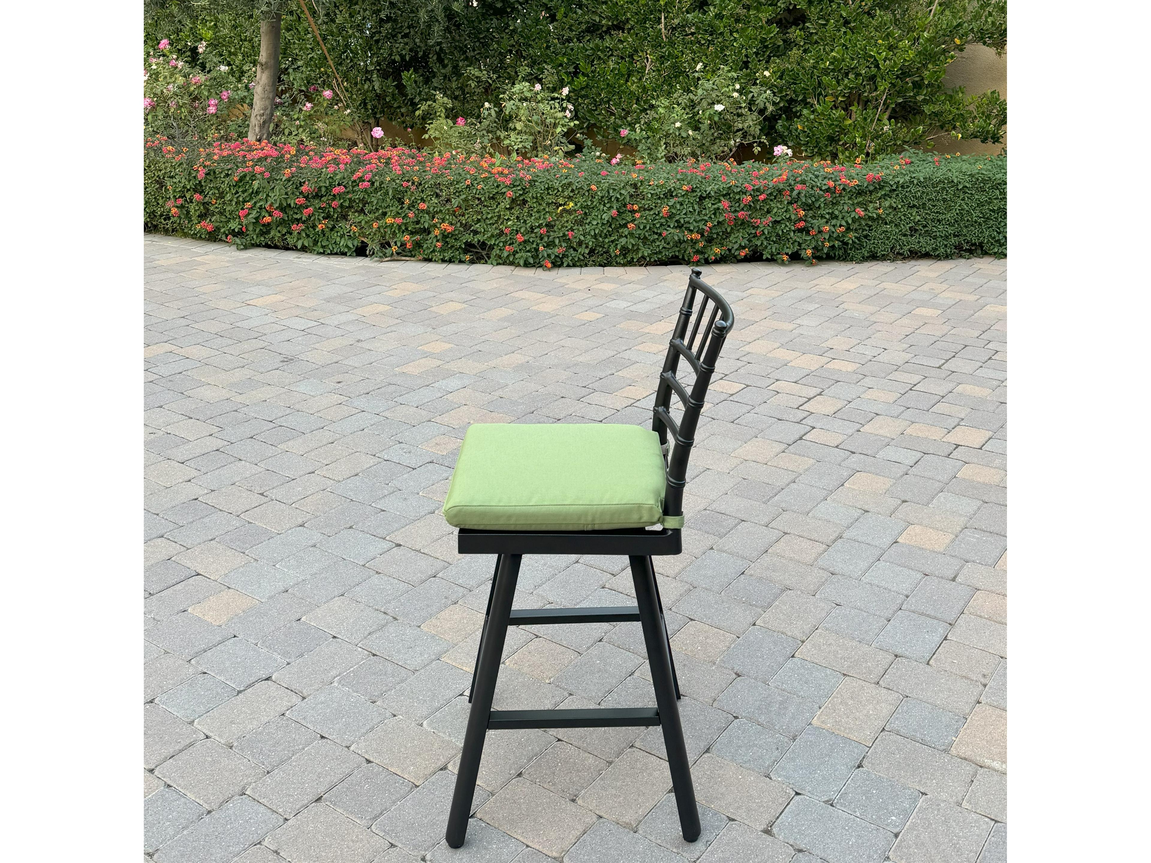 Darlee Outdoor Living Bella Aluminum 5-Piece Patio Bar Set with 30 feet' Round Counter Height Bar Table