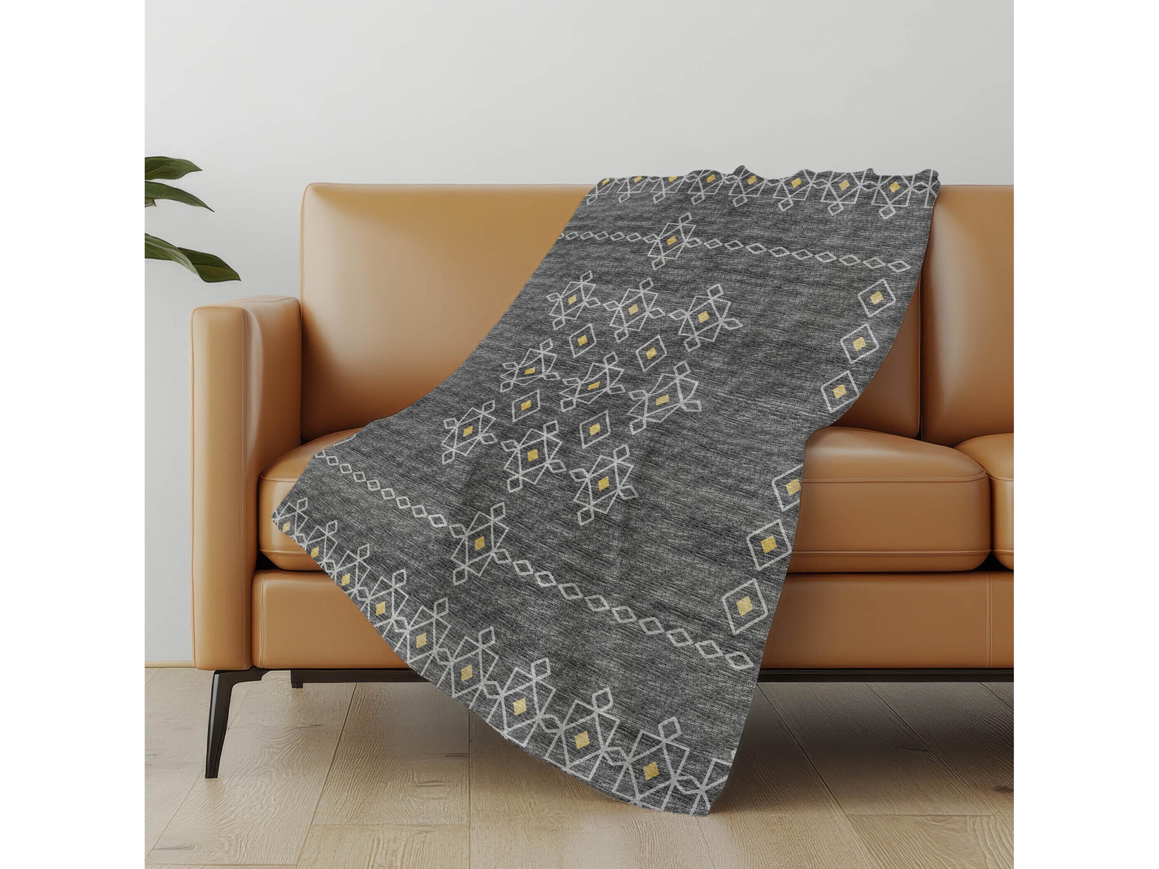 Dalyn Sherpa Gray Polyester Throw