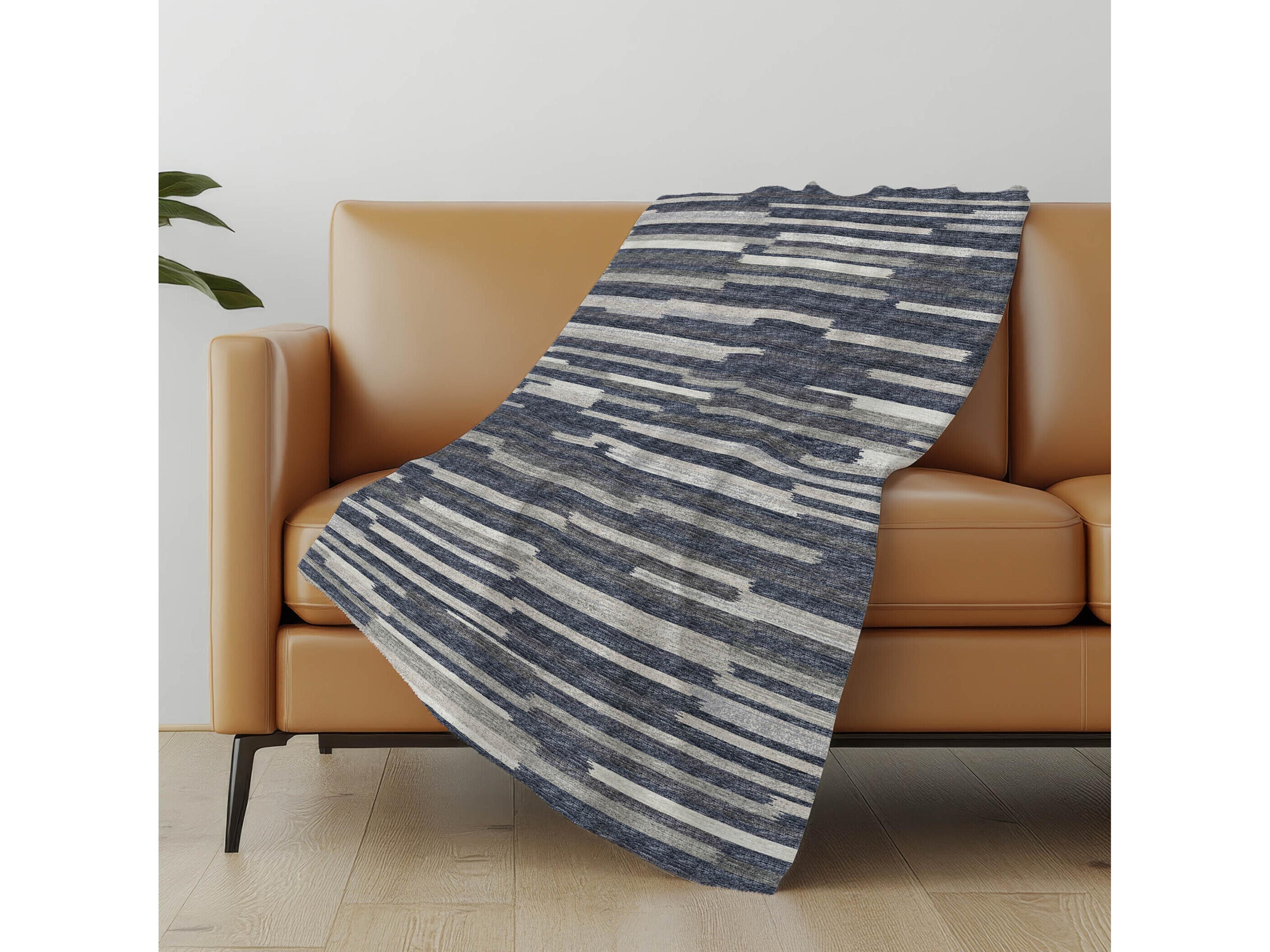 Dalyn Sherpa Gray Polyester Throw