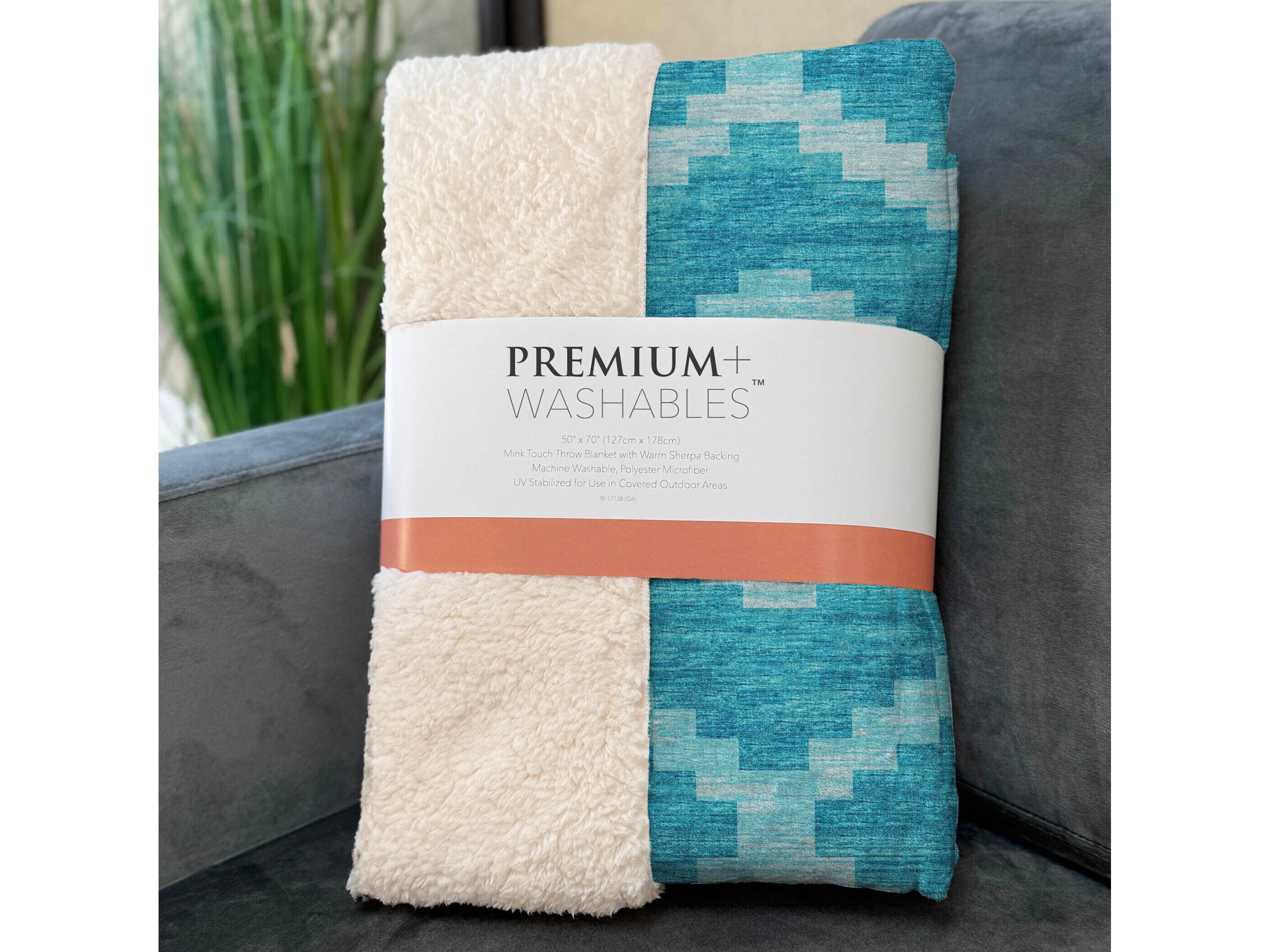 Dalyn Sherpa Blue Polyester Throw