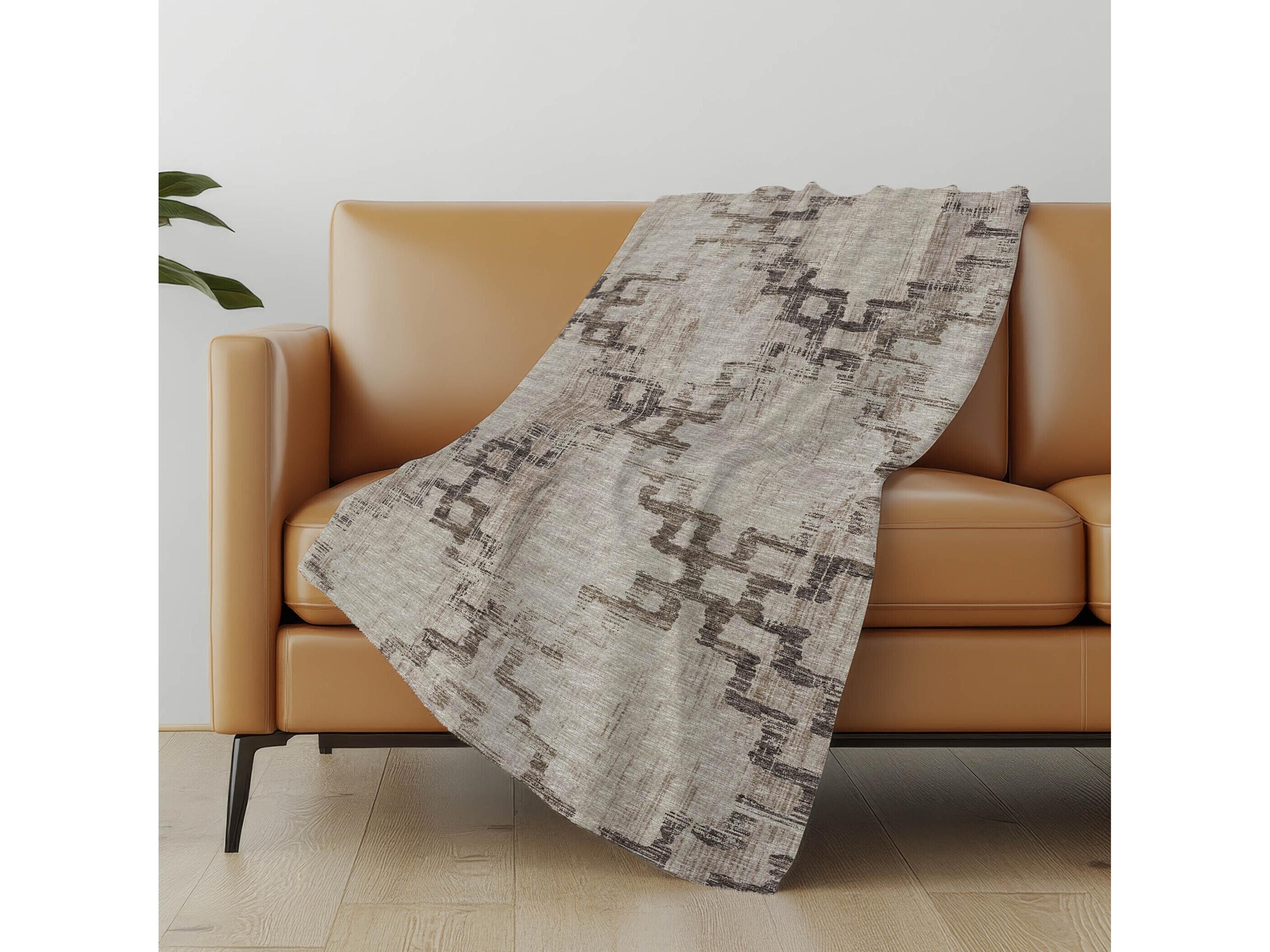 Dalyn Sherpa Brown Polyester Throw