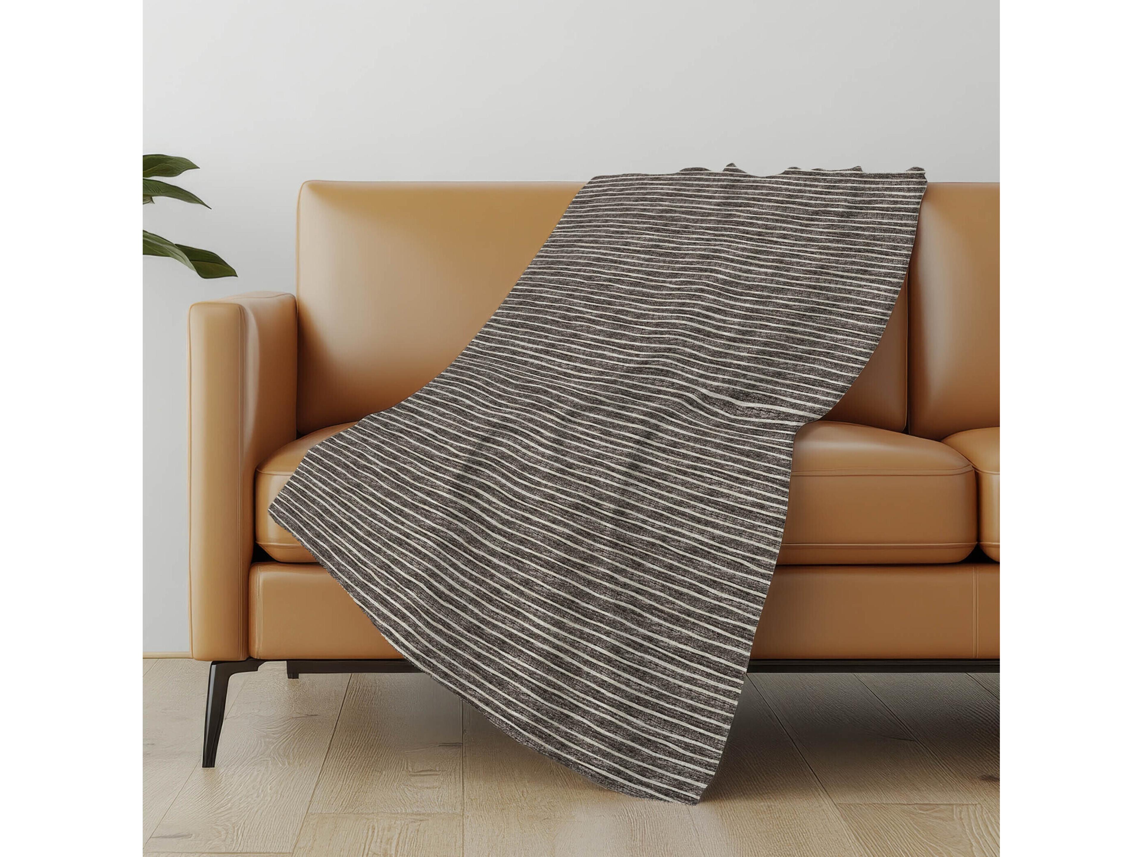 Dalyn Sherpa Brown Polyester Throw