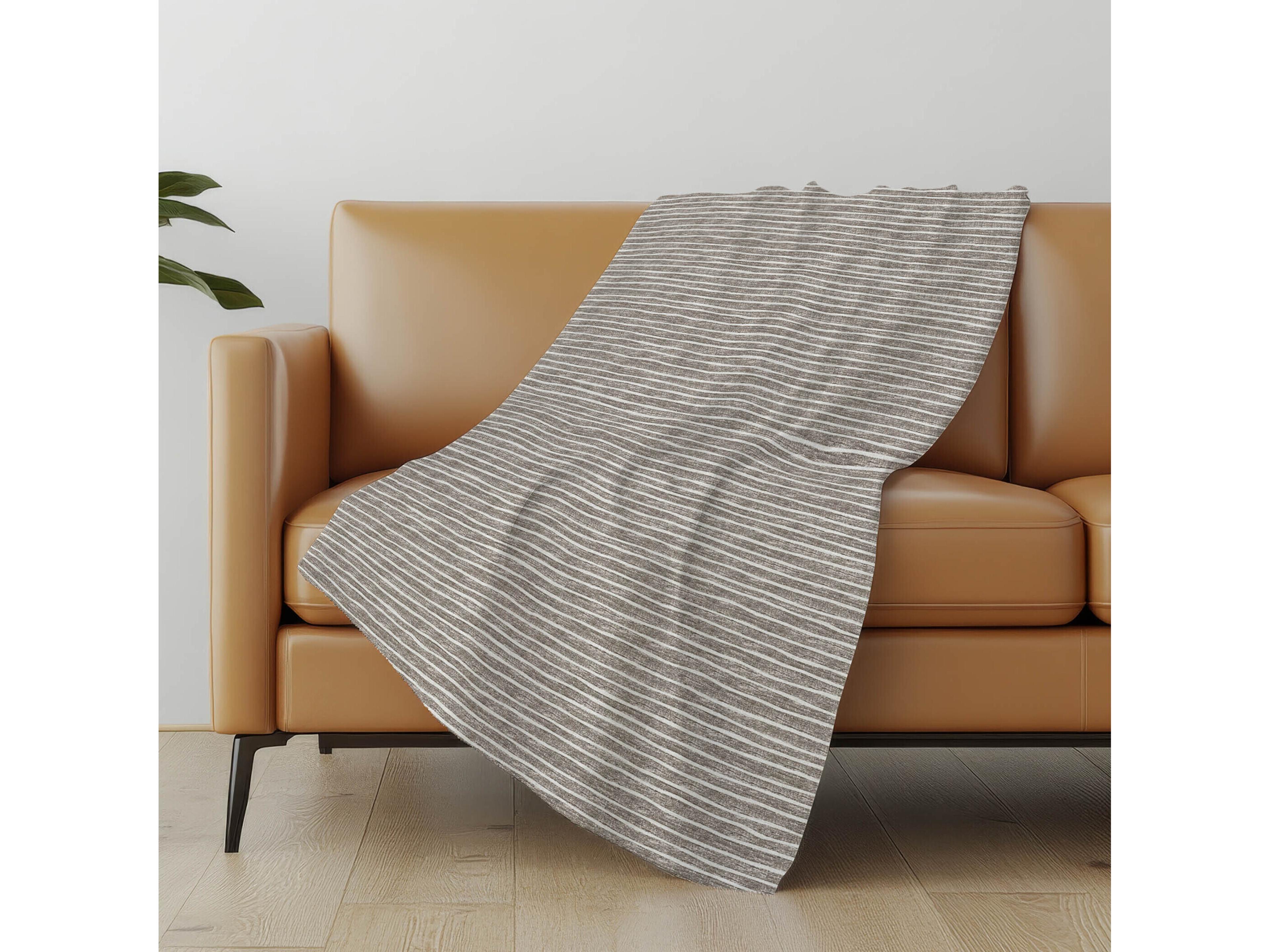 Dalyn Sherpa Brown Polyester Throw