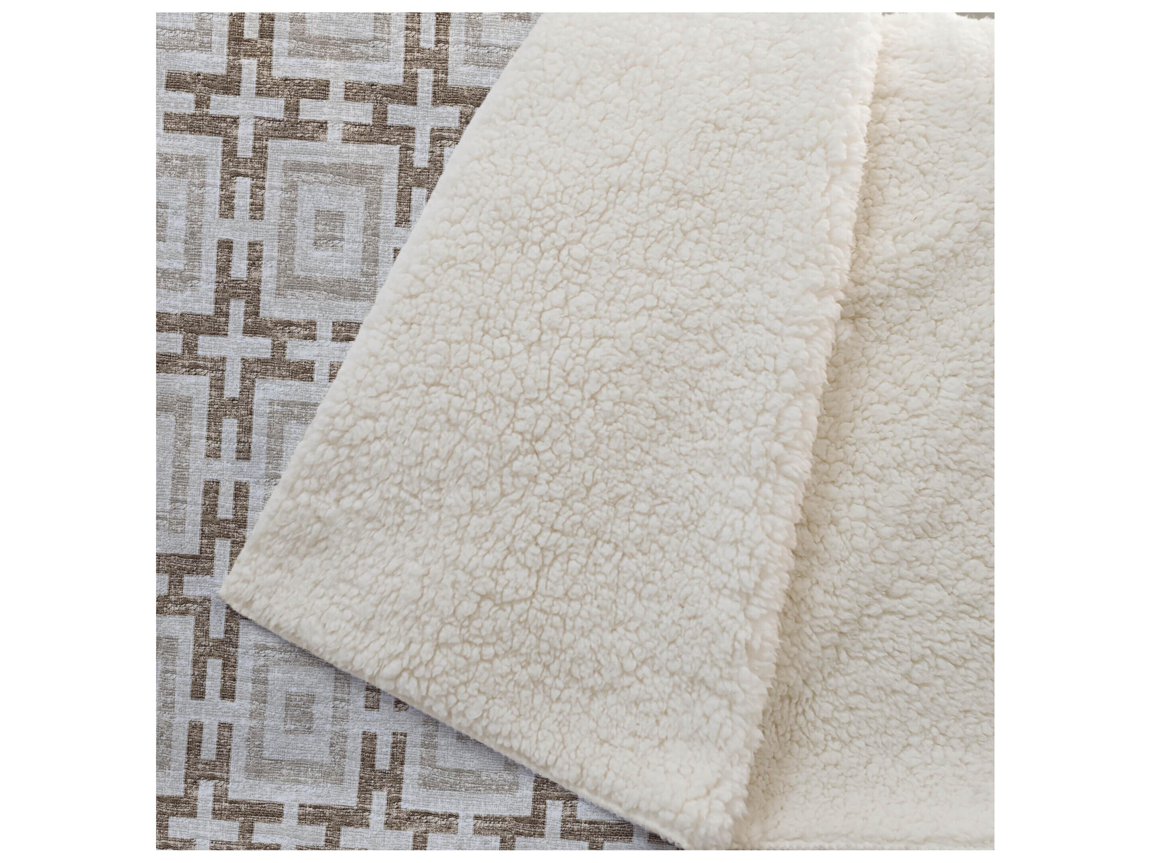Dalyn Sherpa Brown Polyester Throw