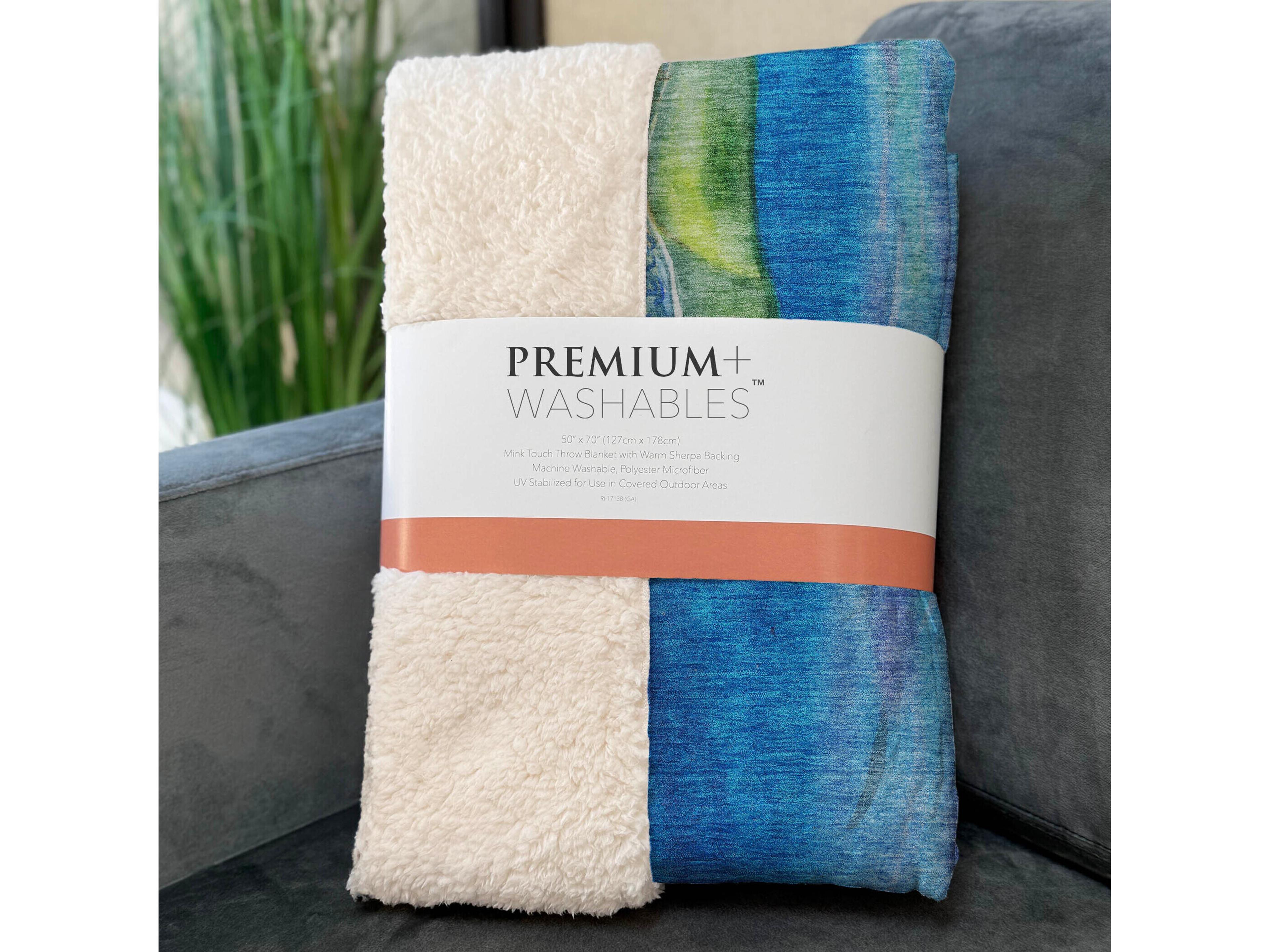 Dalyn Sherpa Blue Polyester Throw