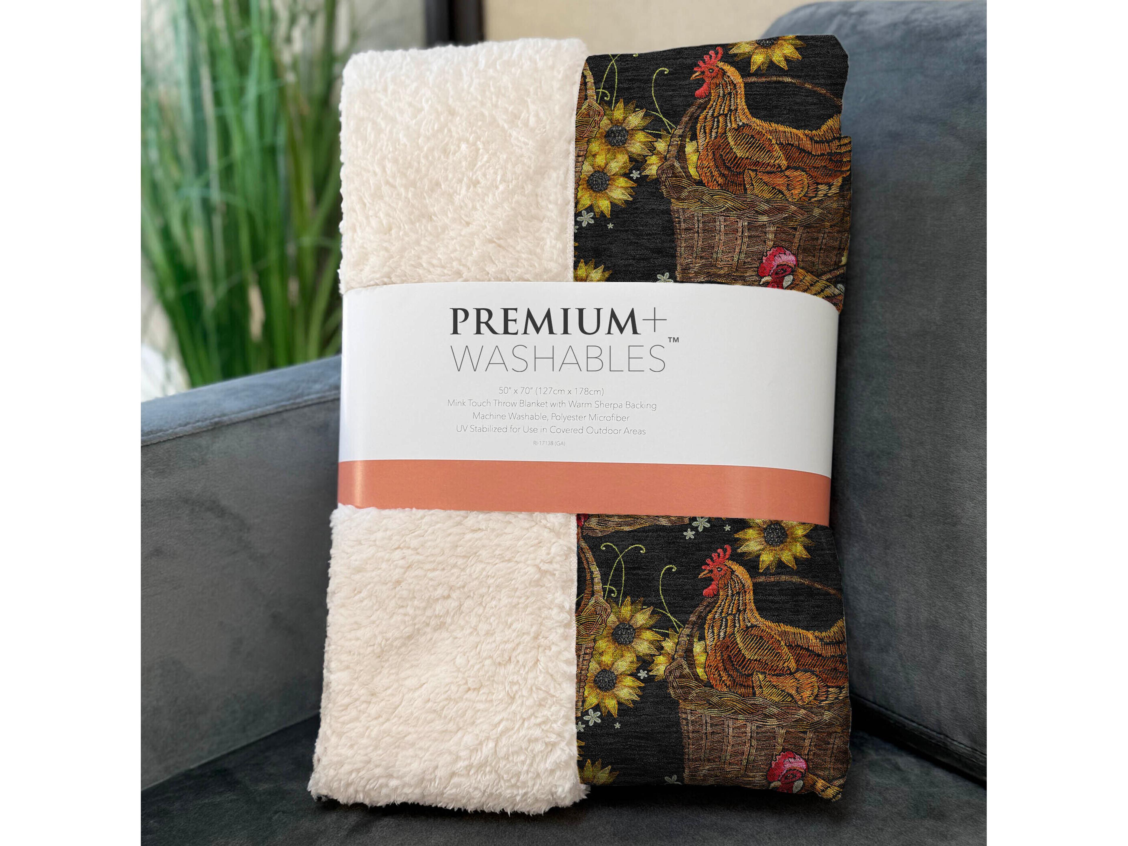 Dalyn Sherpa Black Polyester Throw