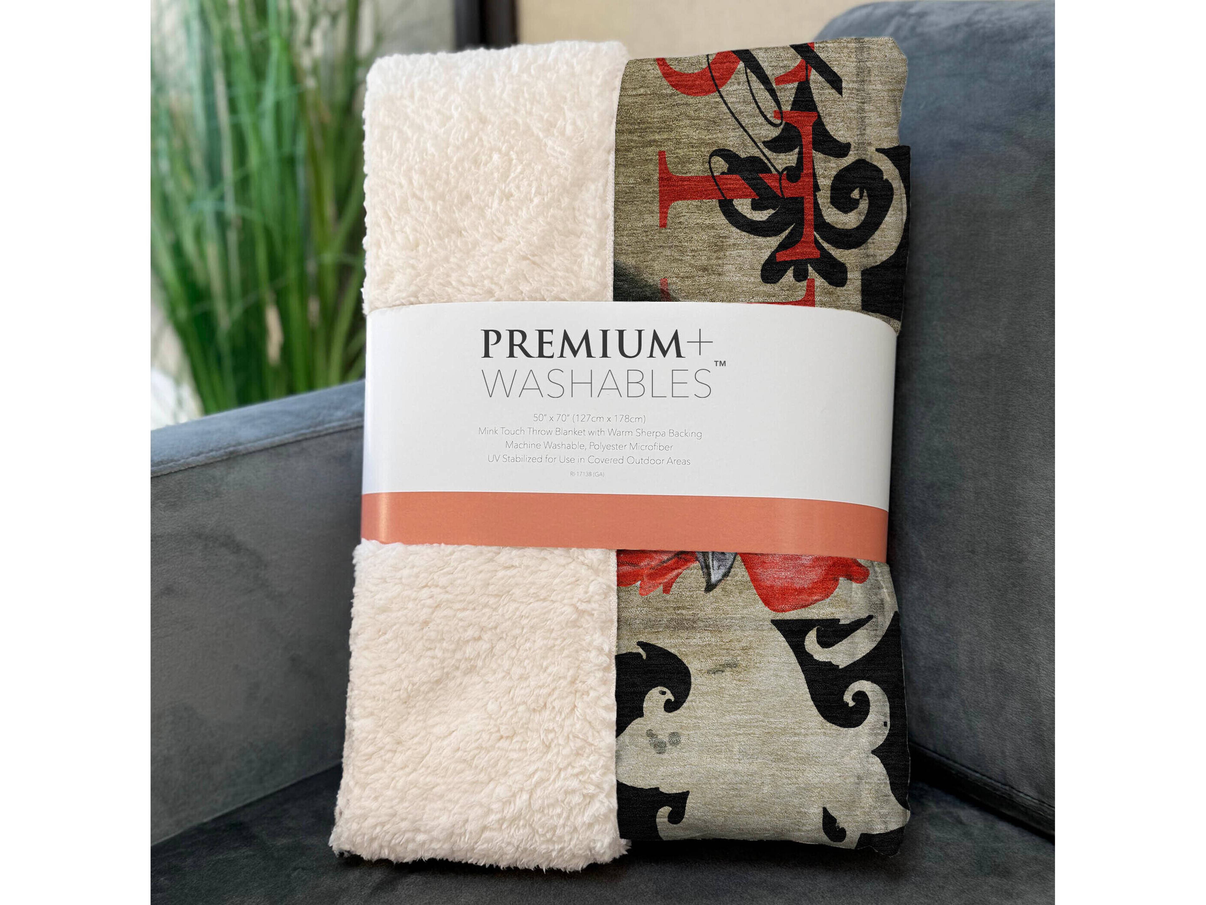 Dalyn Sherpa Brown Polyester Throw