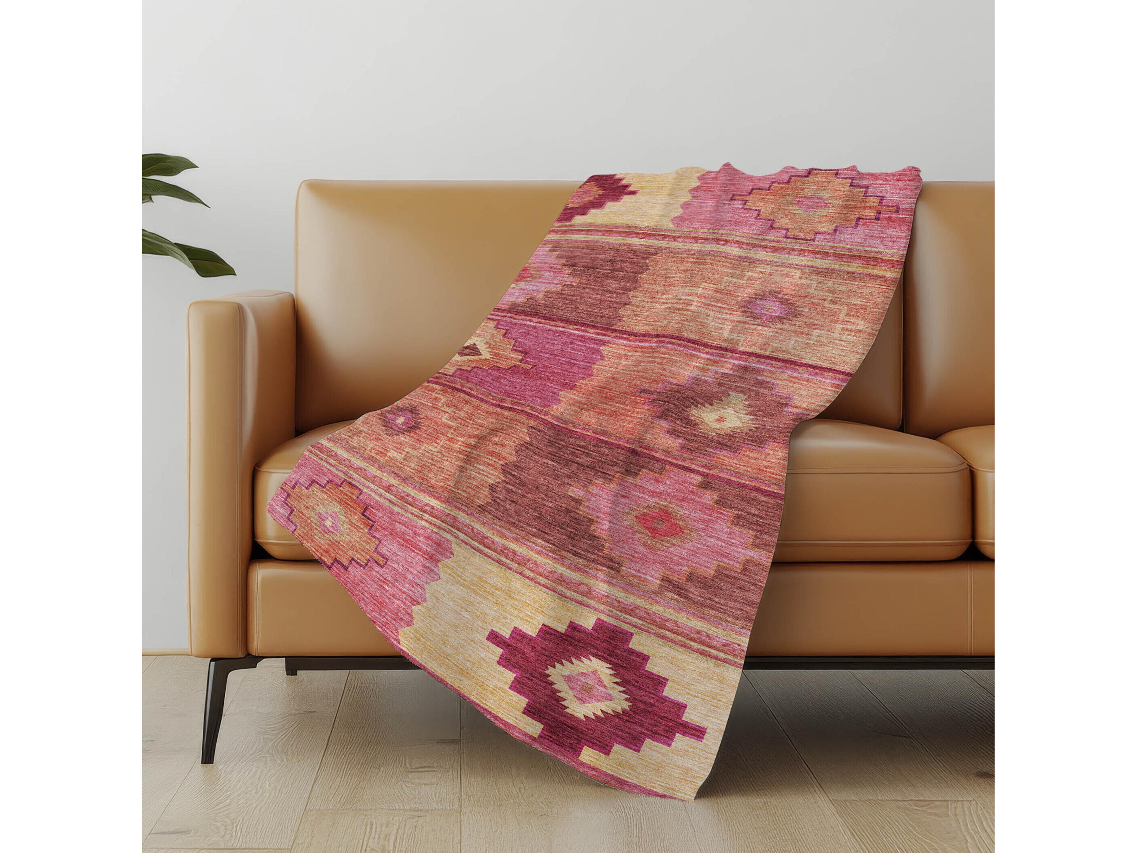 Dalyn Sherpa Pink Polyester Throw