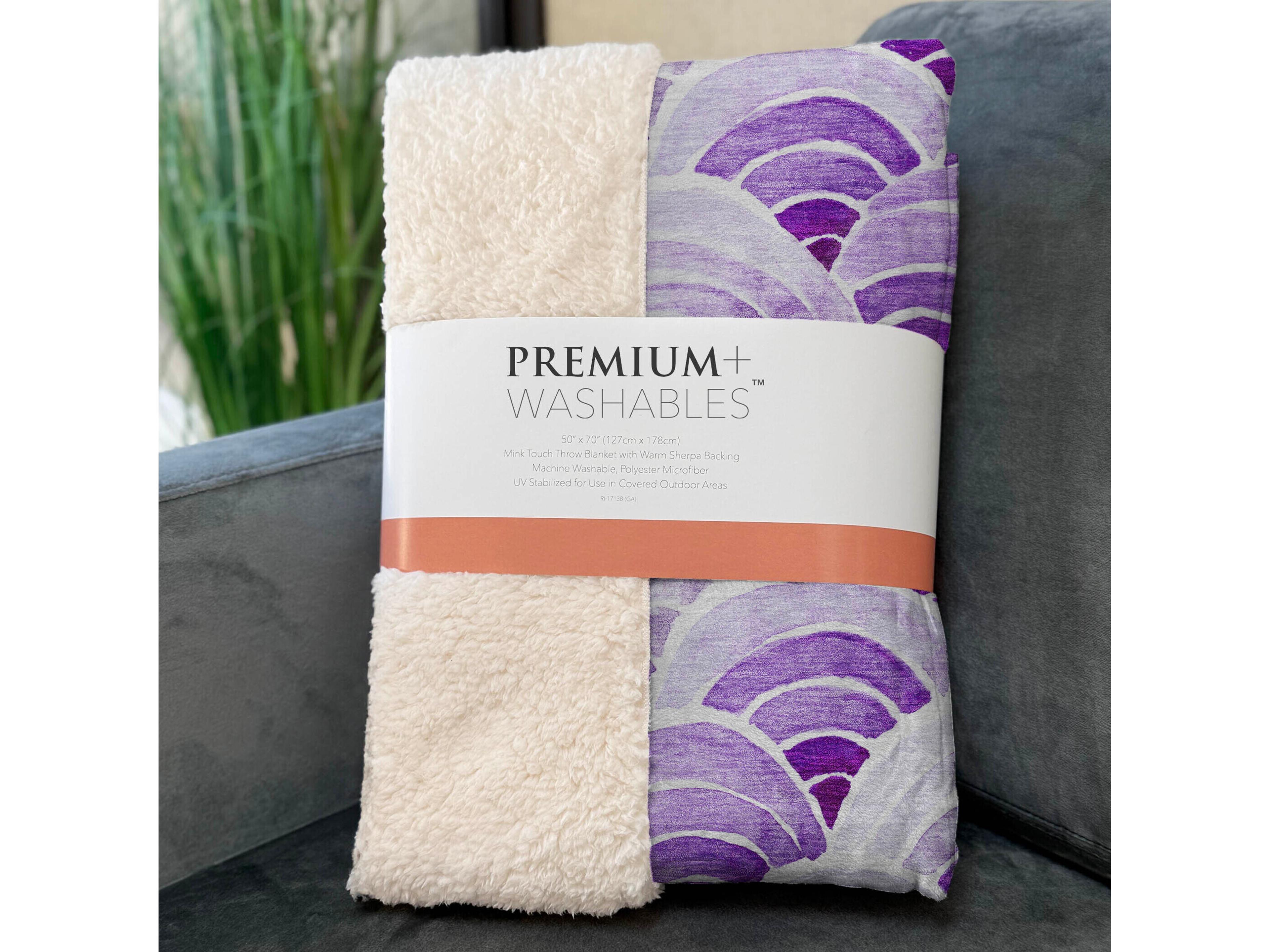 Dalyn Sherpa Purple Polyester Throw