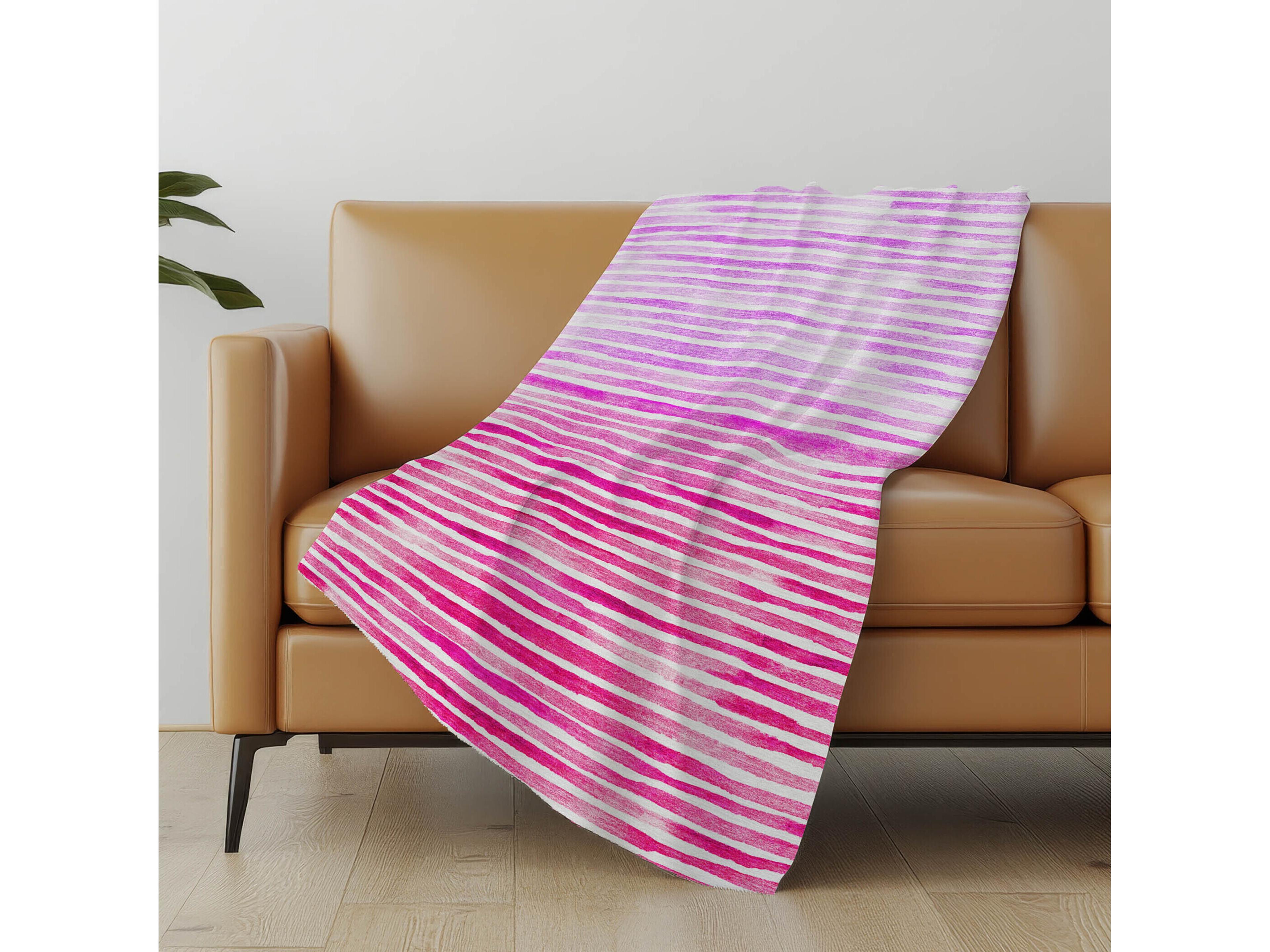 Dalyn Sherpa Pink Polyester Throw
