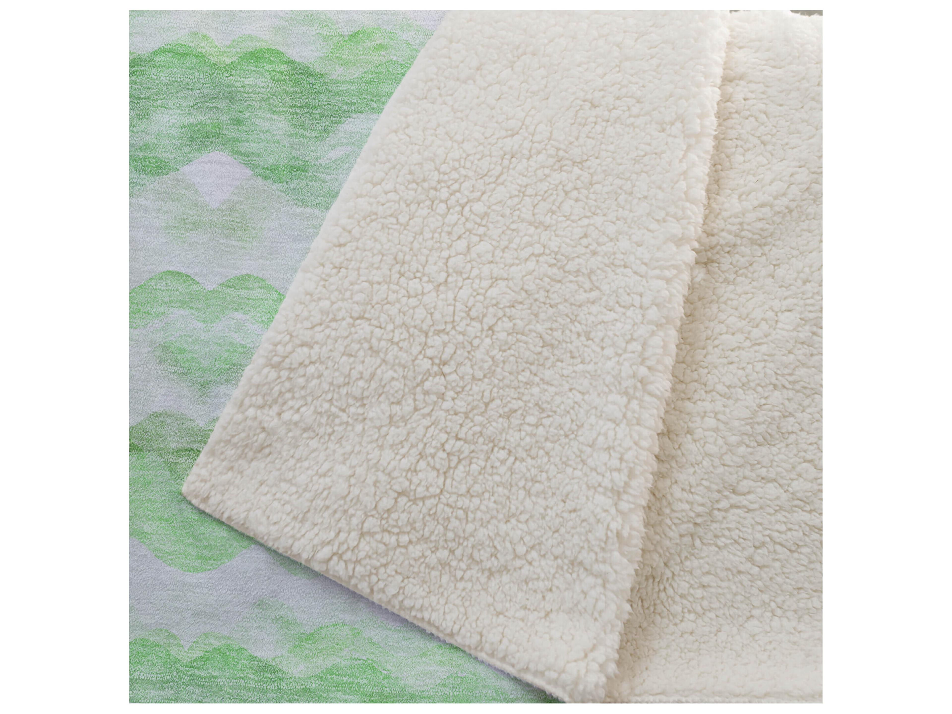 Dalyn Sherpa Green Polyester Throw