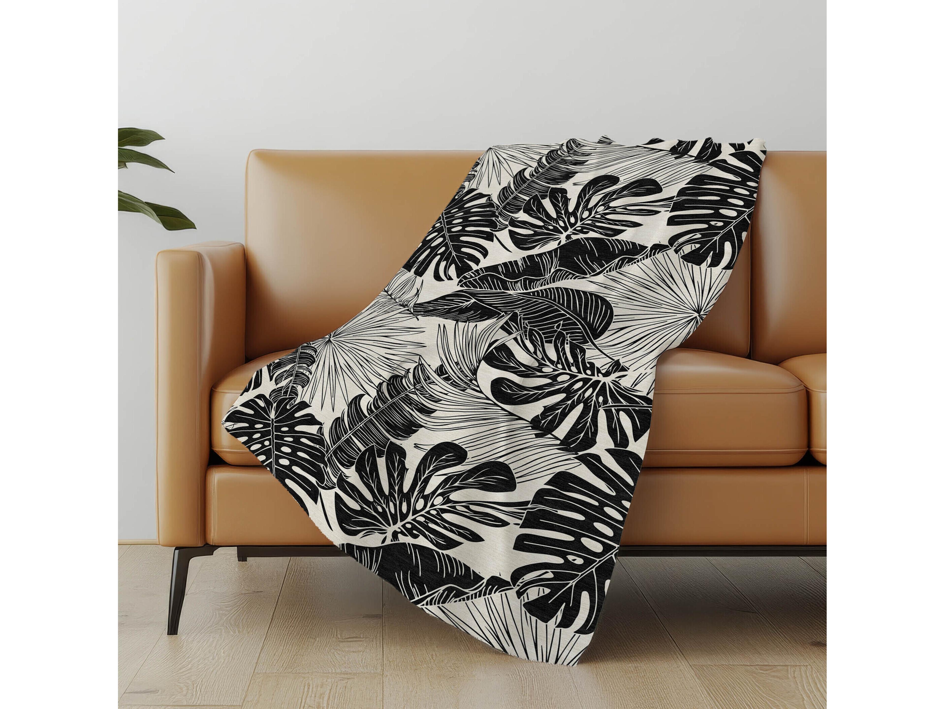Dalyn Sherpa Black Polyester Throw