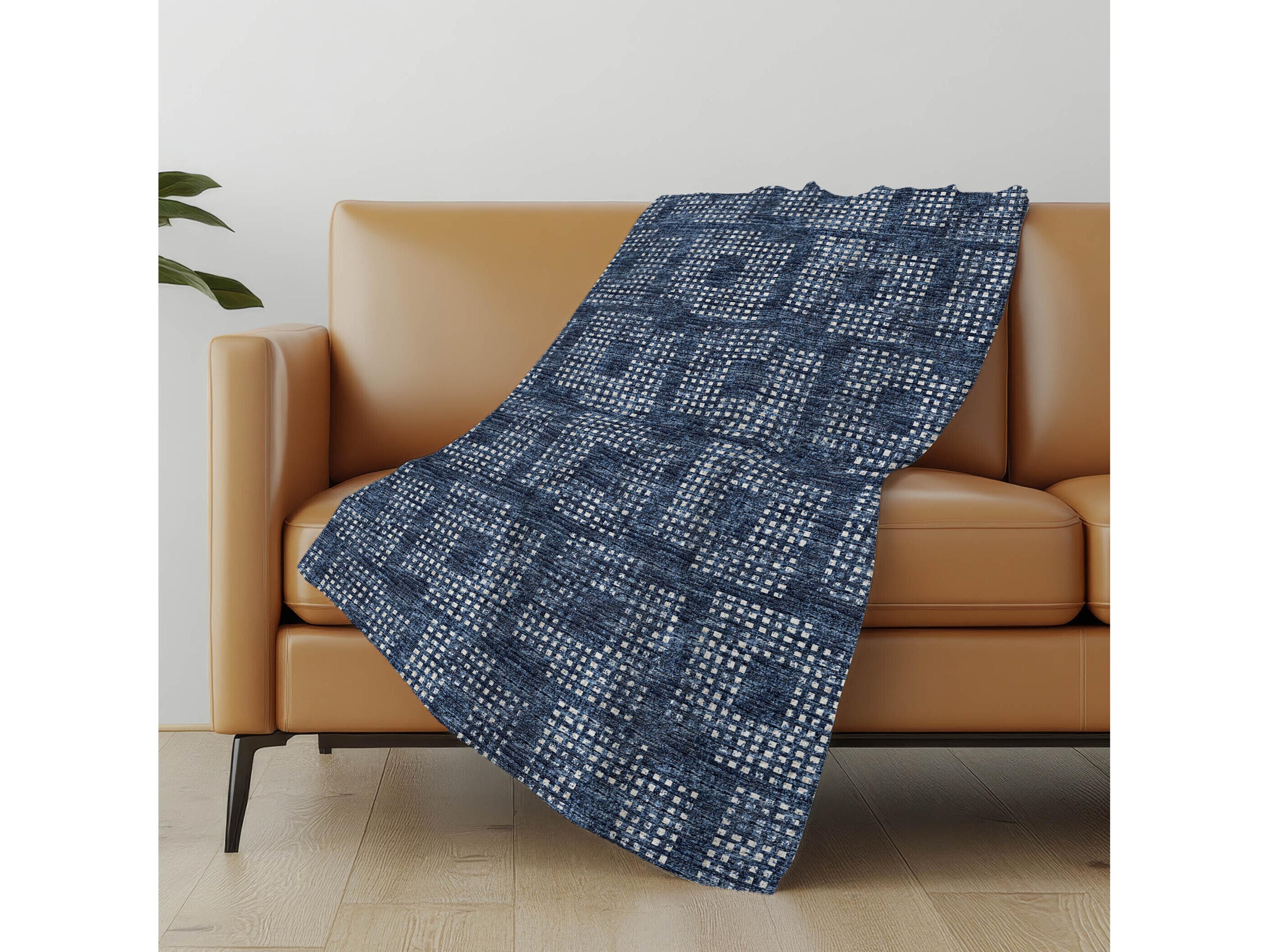 Dalyn Sherpa Navy Polyester Throw