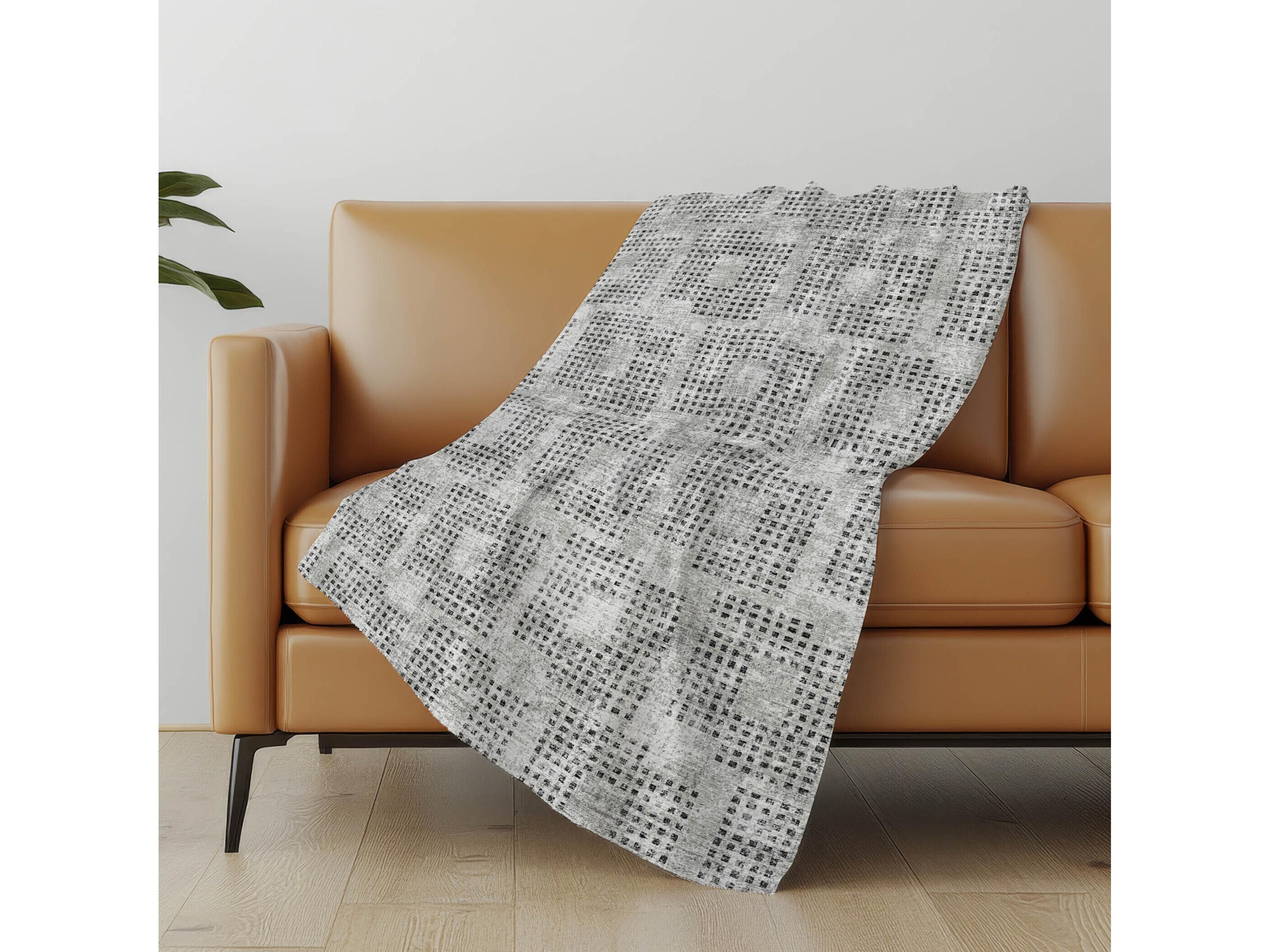Dalyn Sherpa Gray Polyester Throw