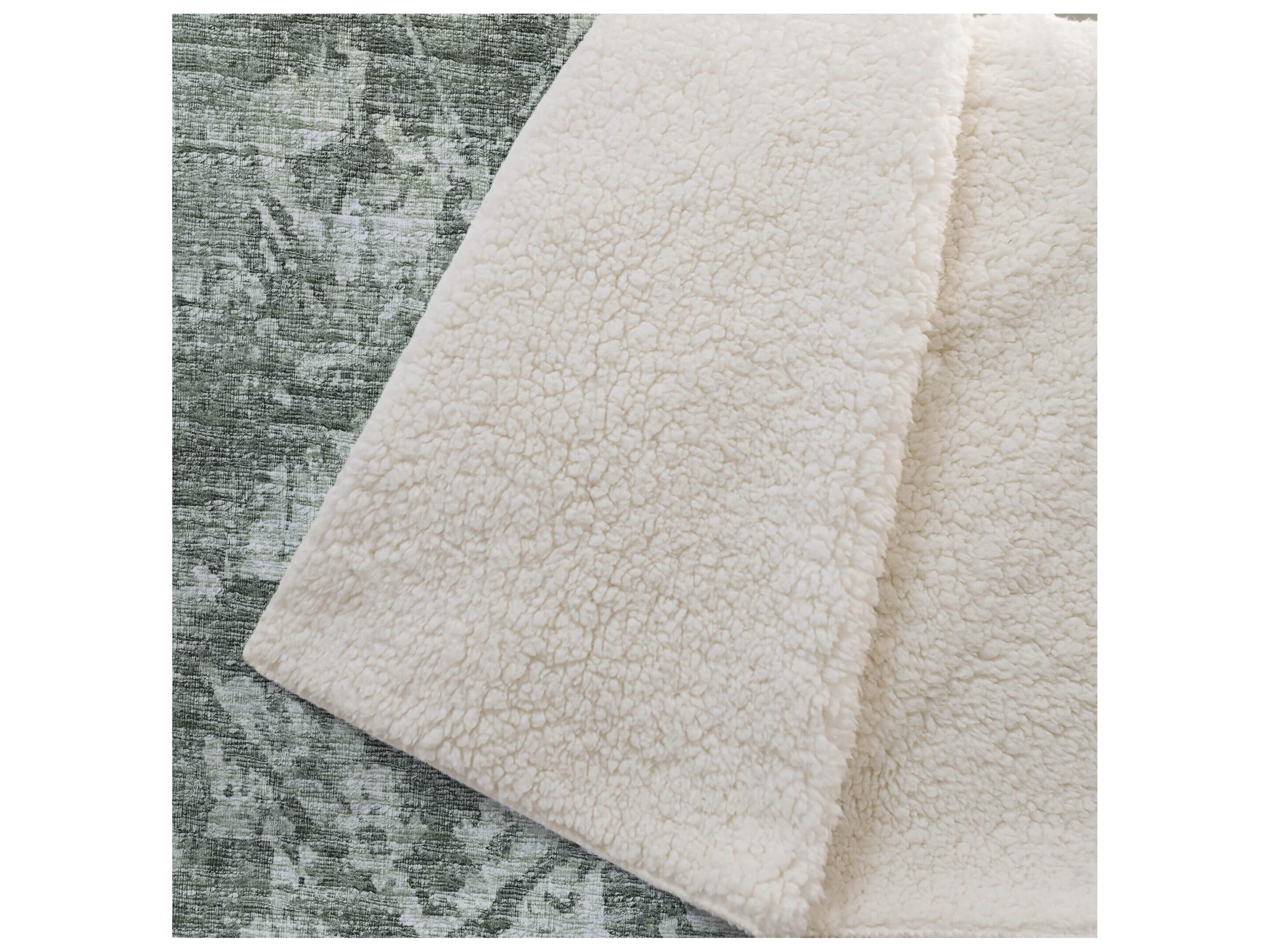 Dalyn Sherpa Green Polyester Throw