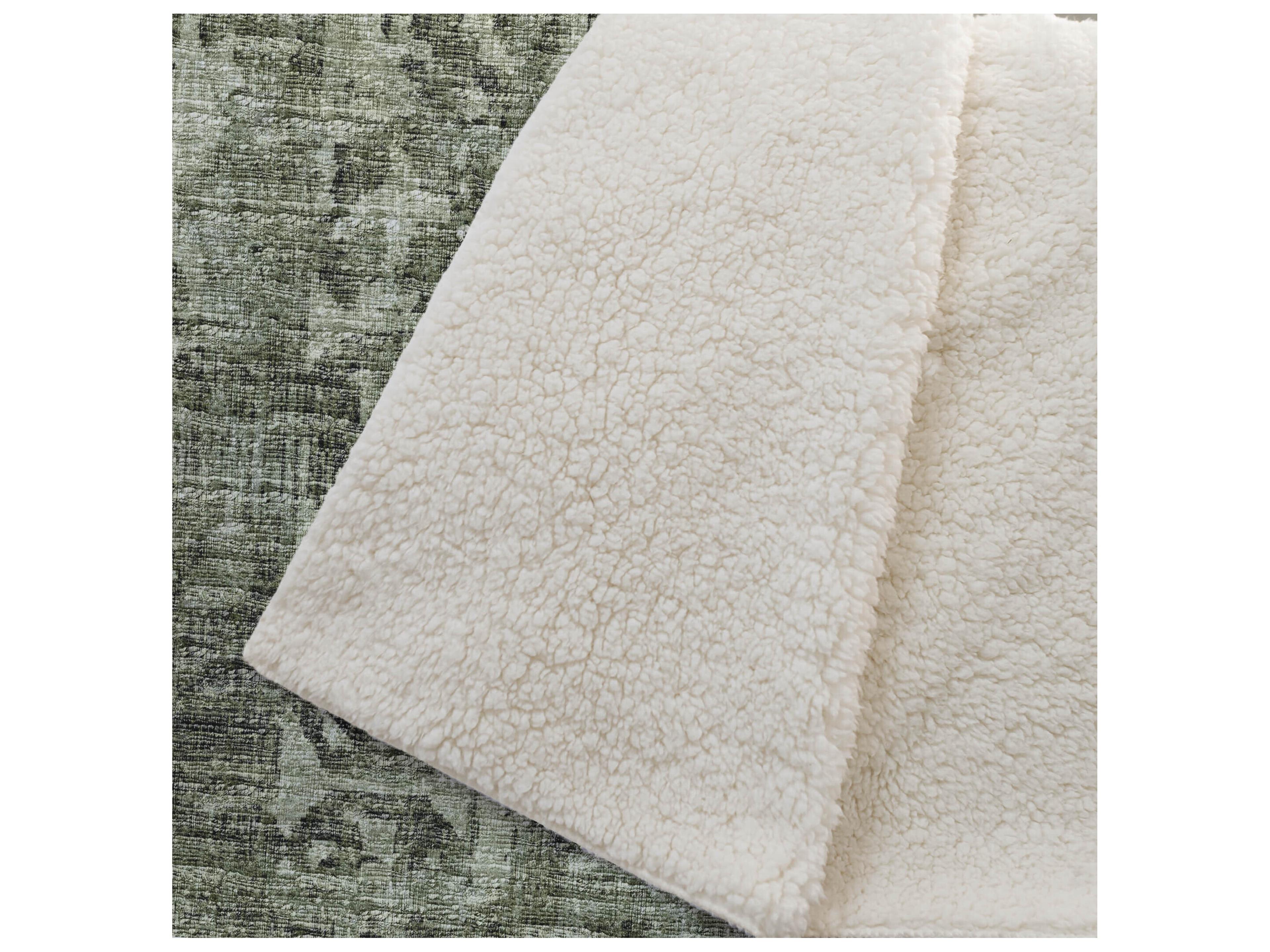 Dalyn Sherpa Green Polyester Throw