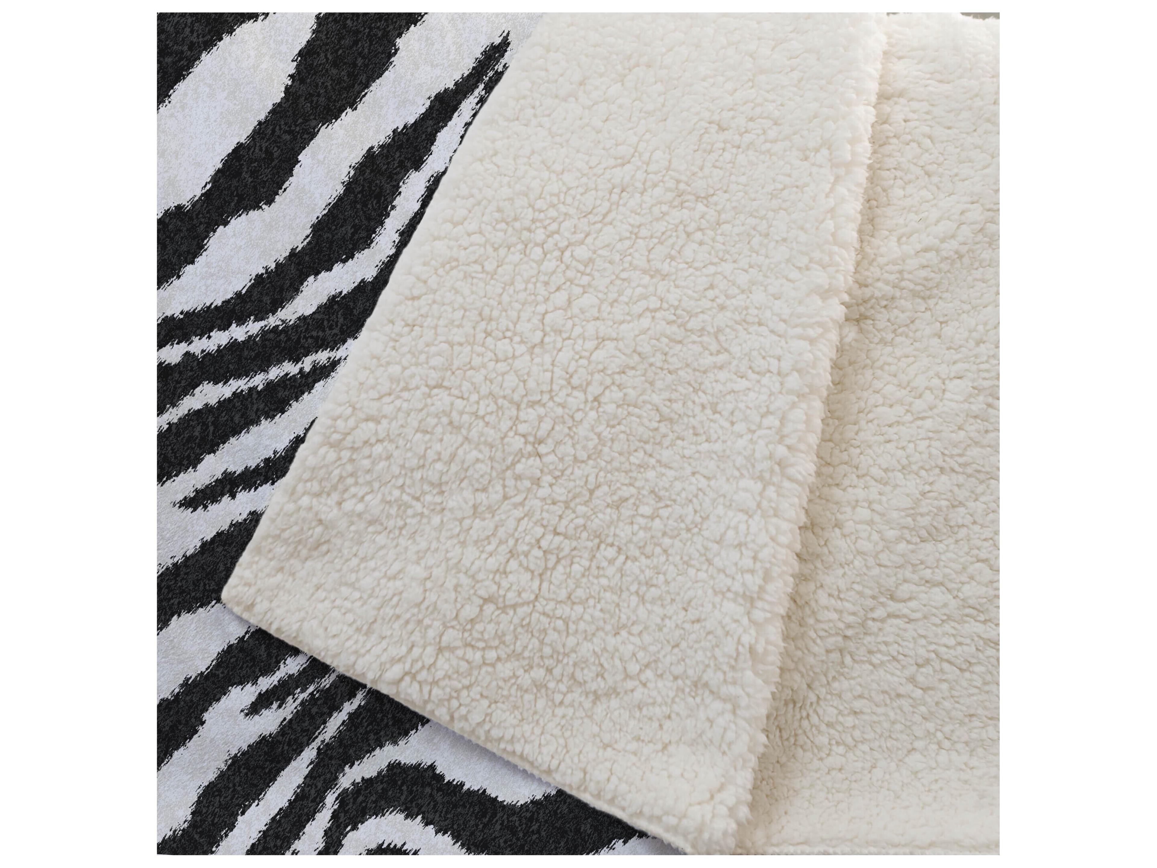 Dalyn Sherpa Gray Polyester Throw