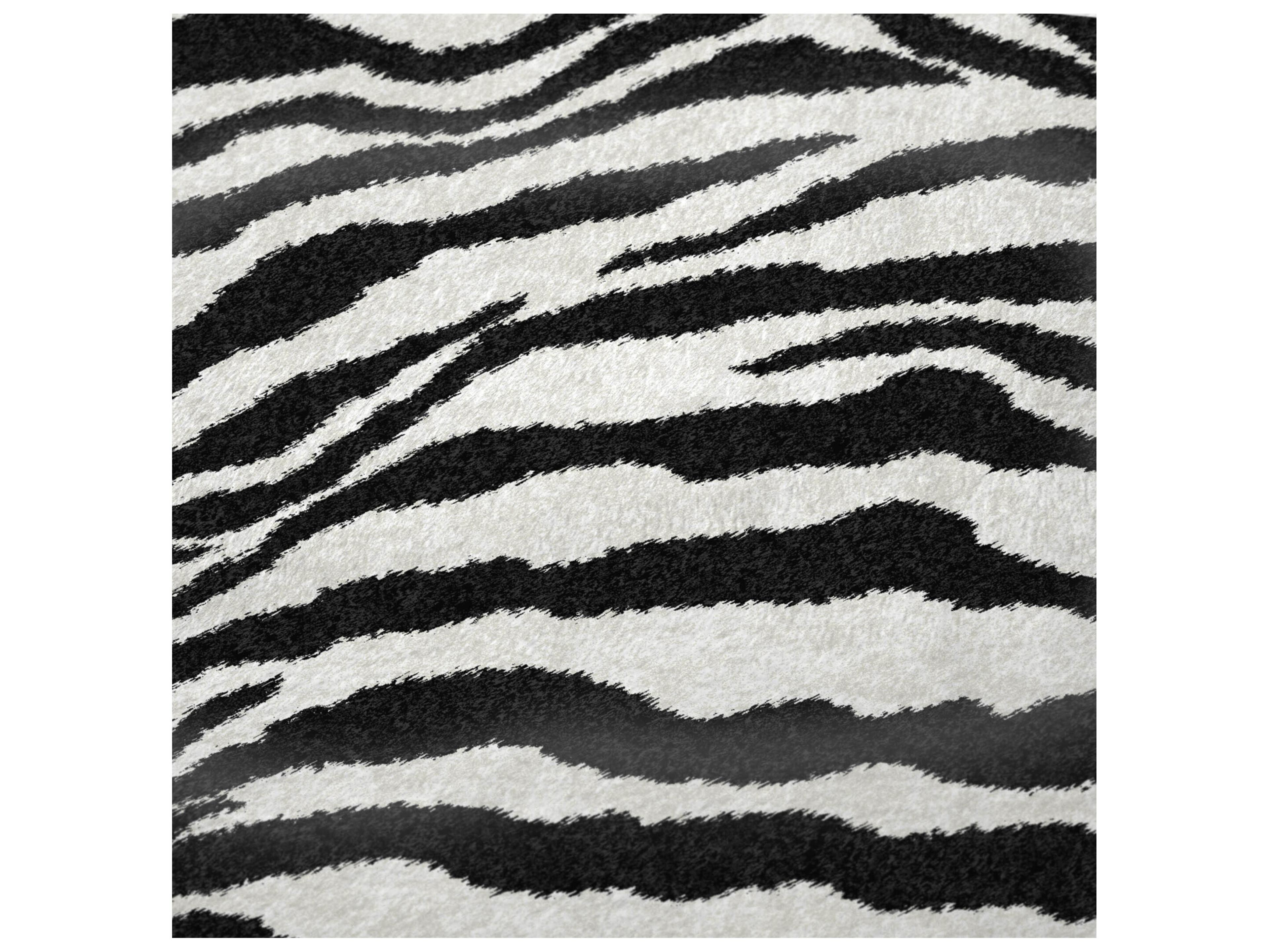 Dalyn Sherpa Gray Polyester Throw