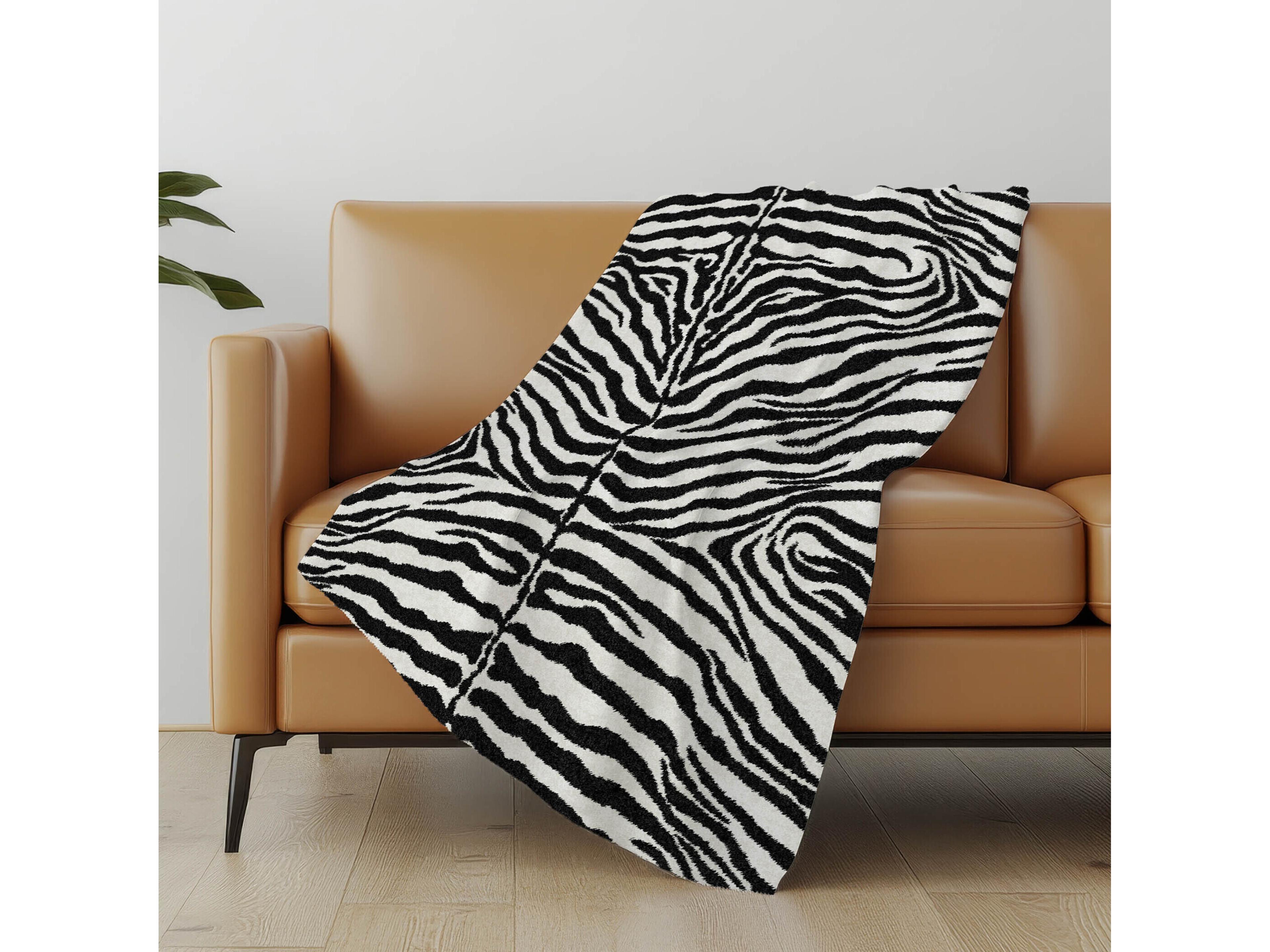 Dalyn Sherpa Gray Polyester Throw