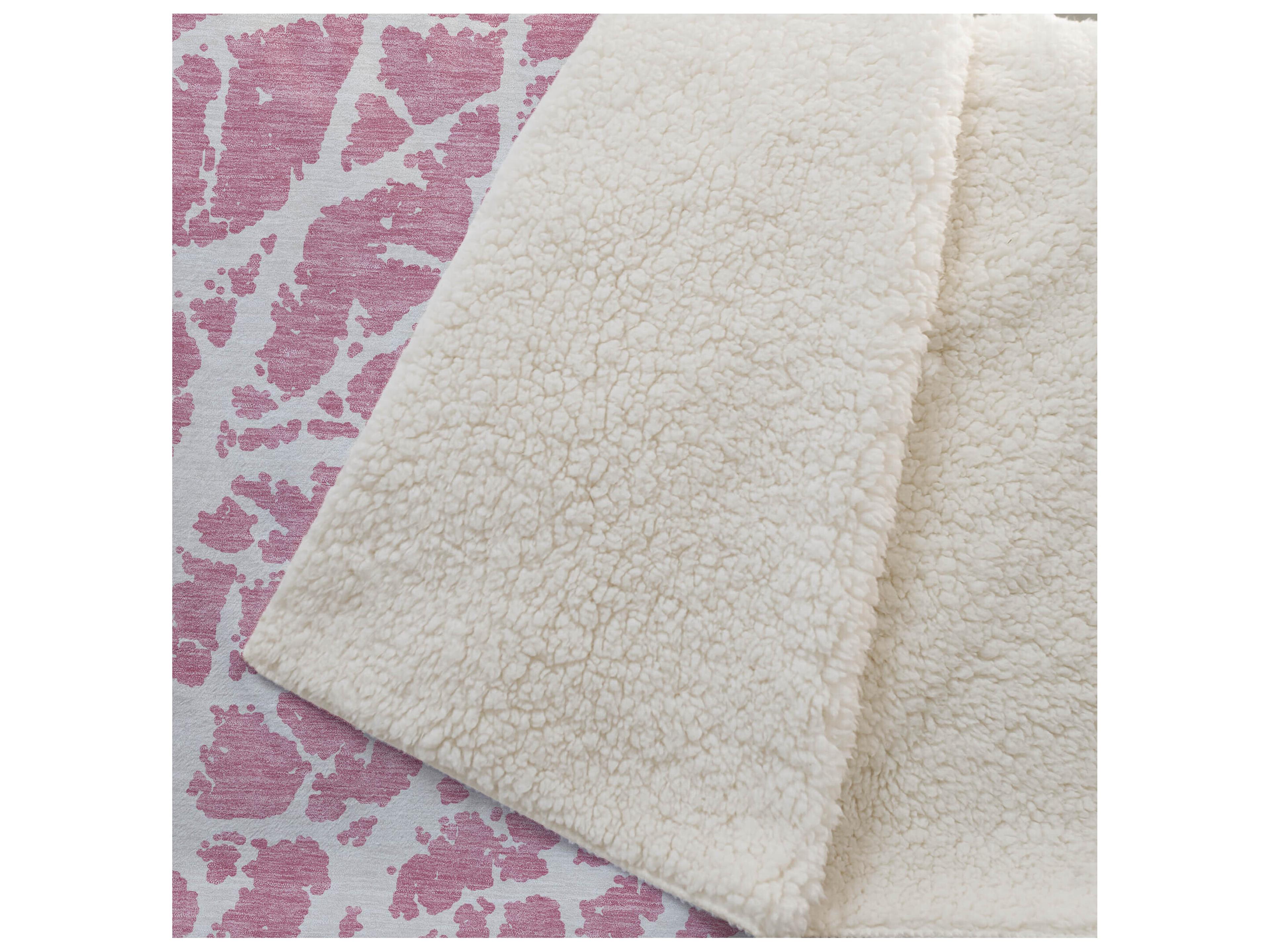 Dalyn Sherpa Pink Polyester Throw