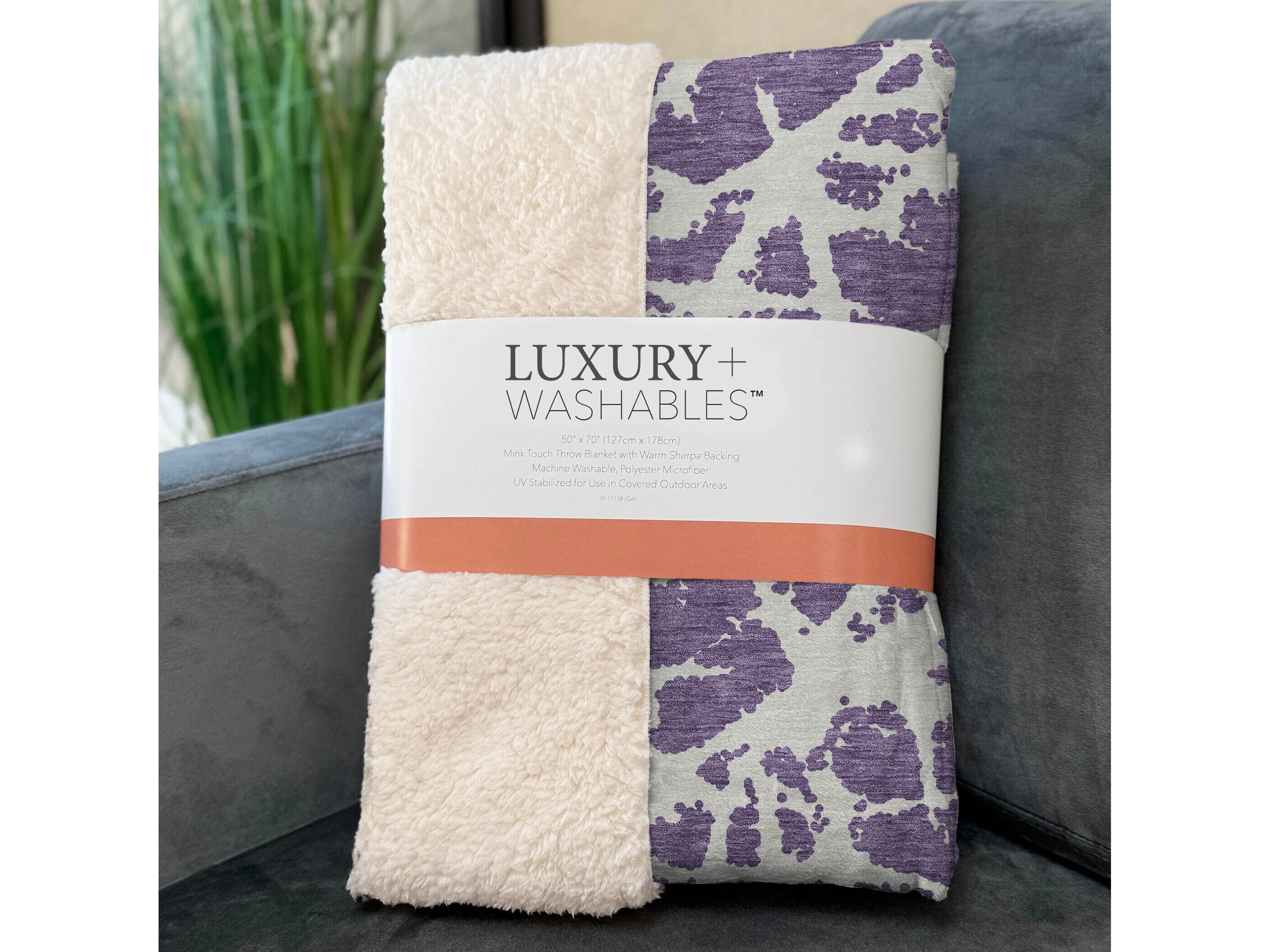 Dalyn Sherpa Purple Polyester Throw