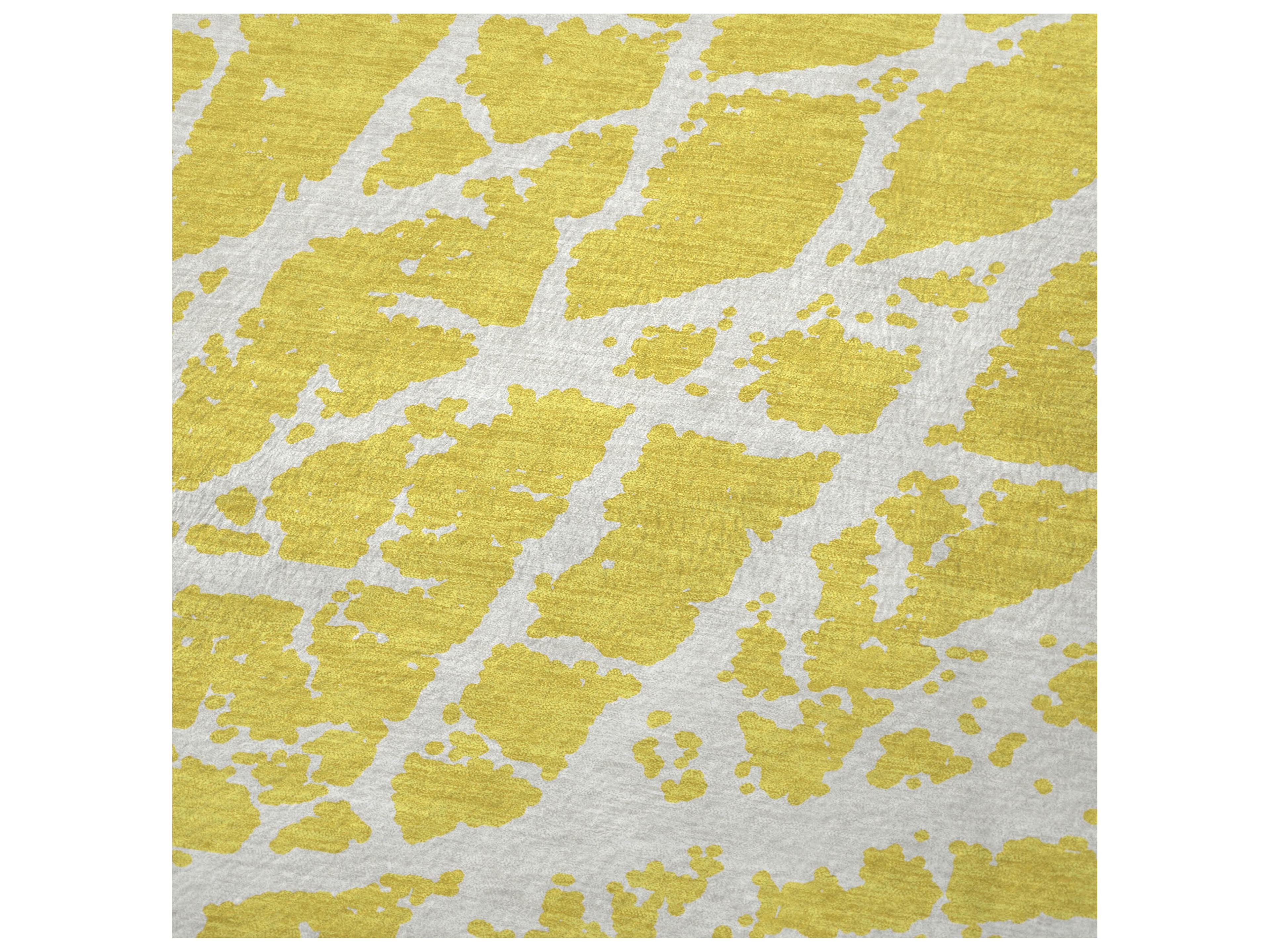 Dalyn Sherpa Gold Polyester Throw