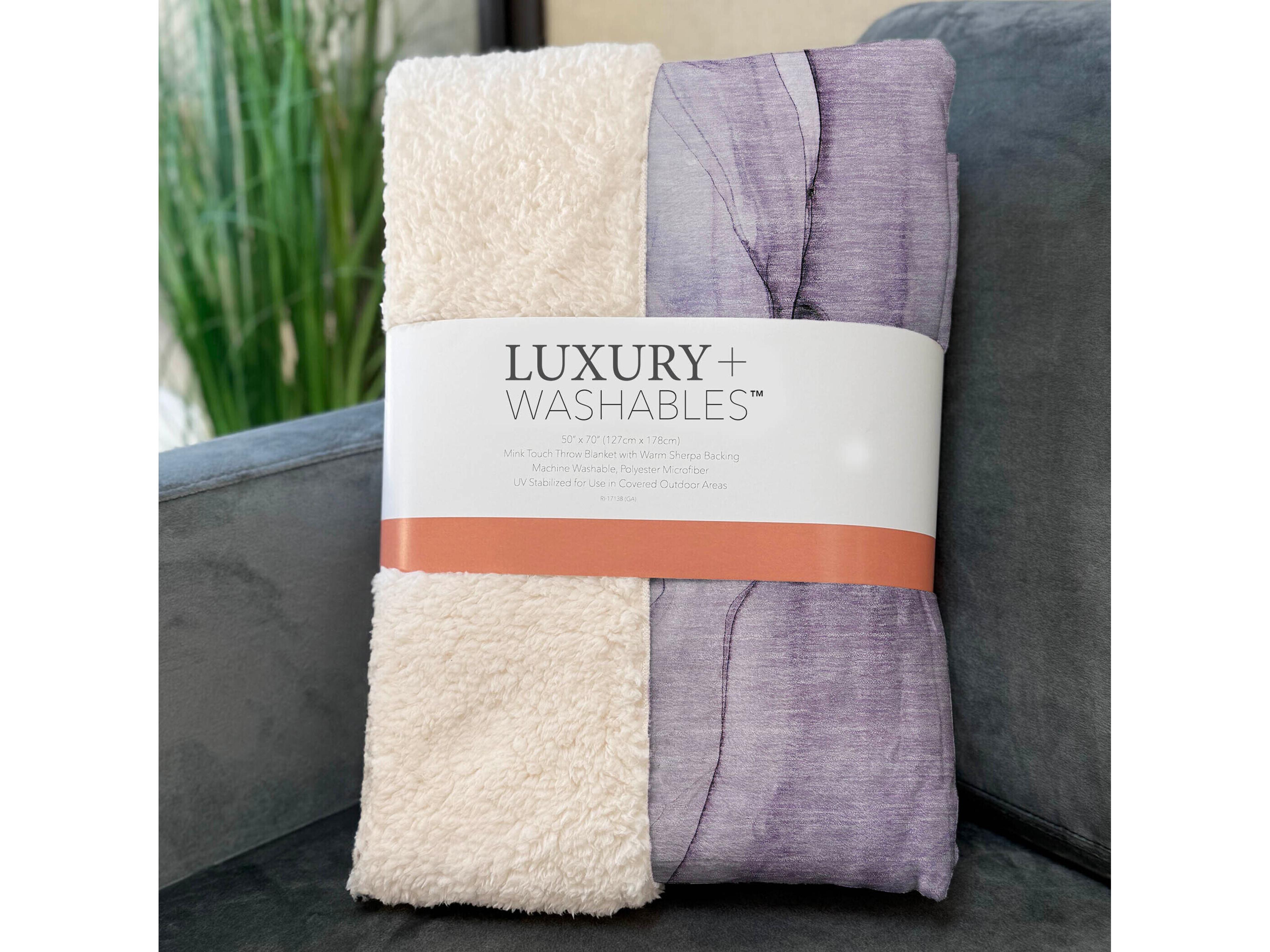 Dalyn Sherpa Purple Polyester Throw