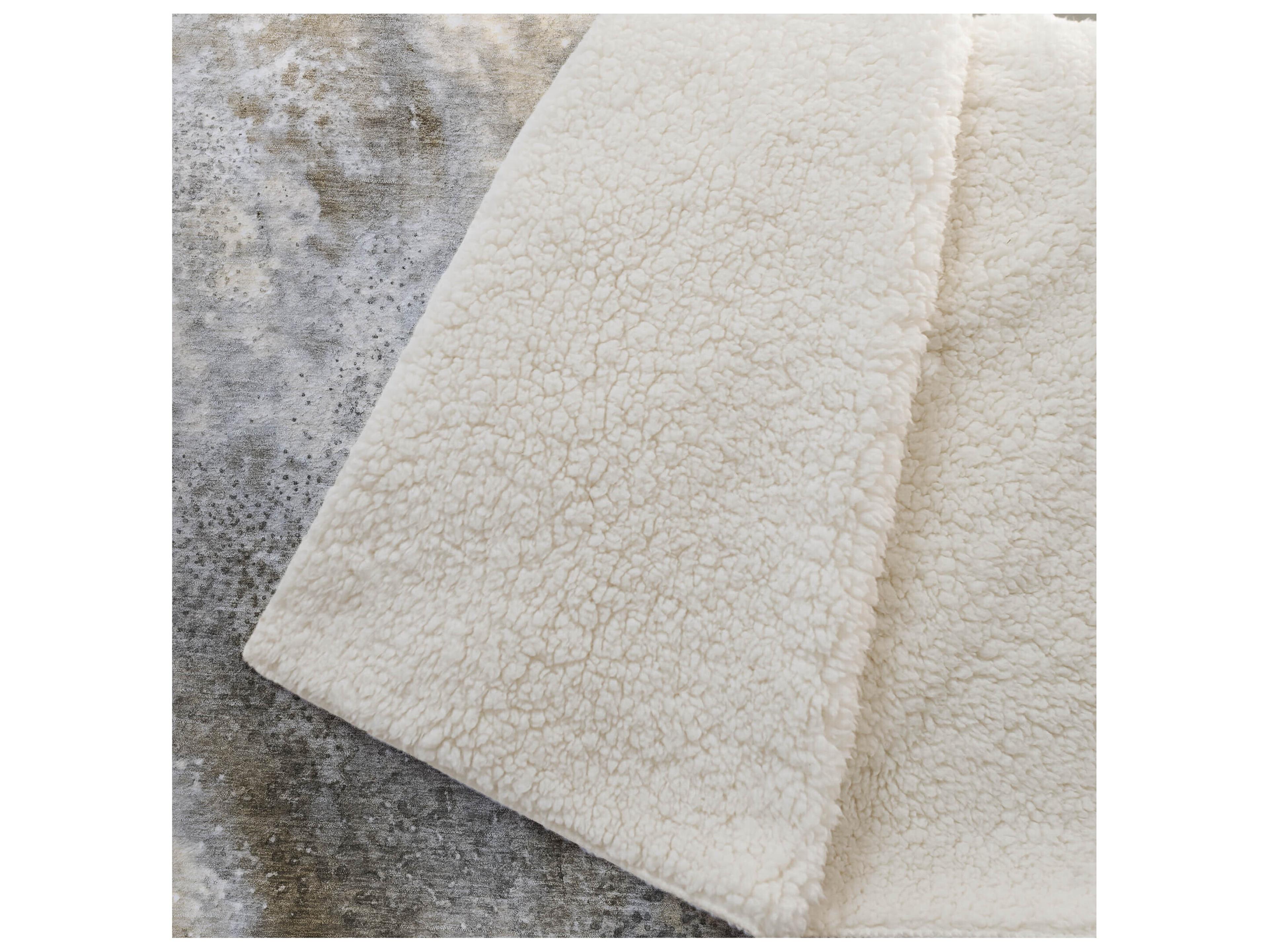 Dalyn Sherpa Brown Polyester Throw