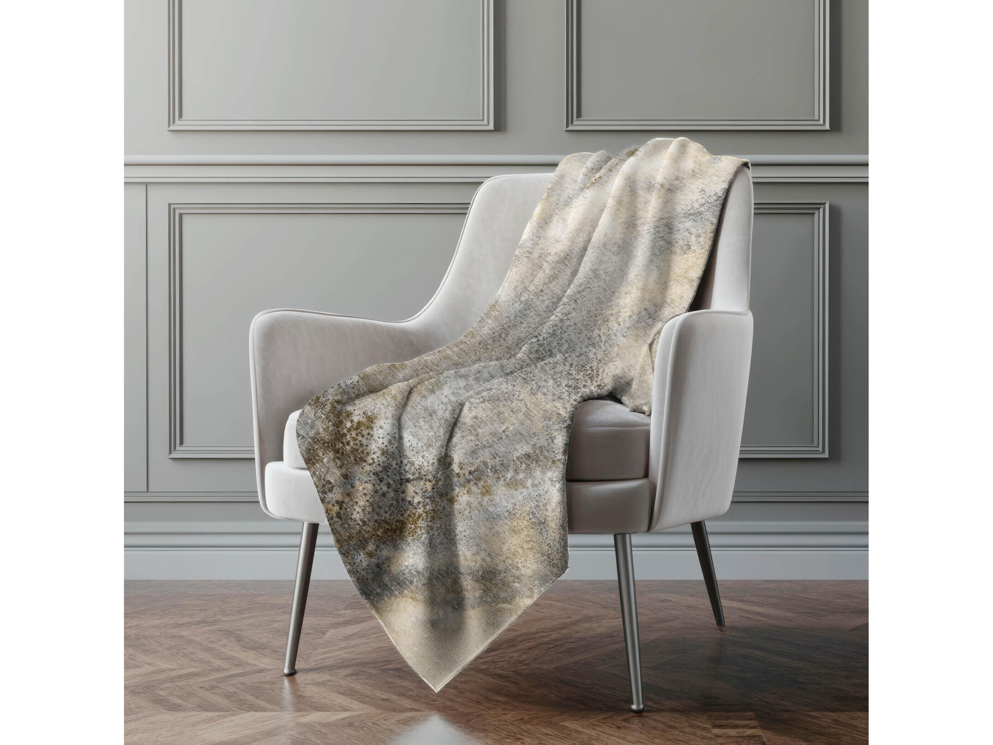 Dalyn Sherpa Brown Polyester Throw