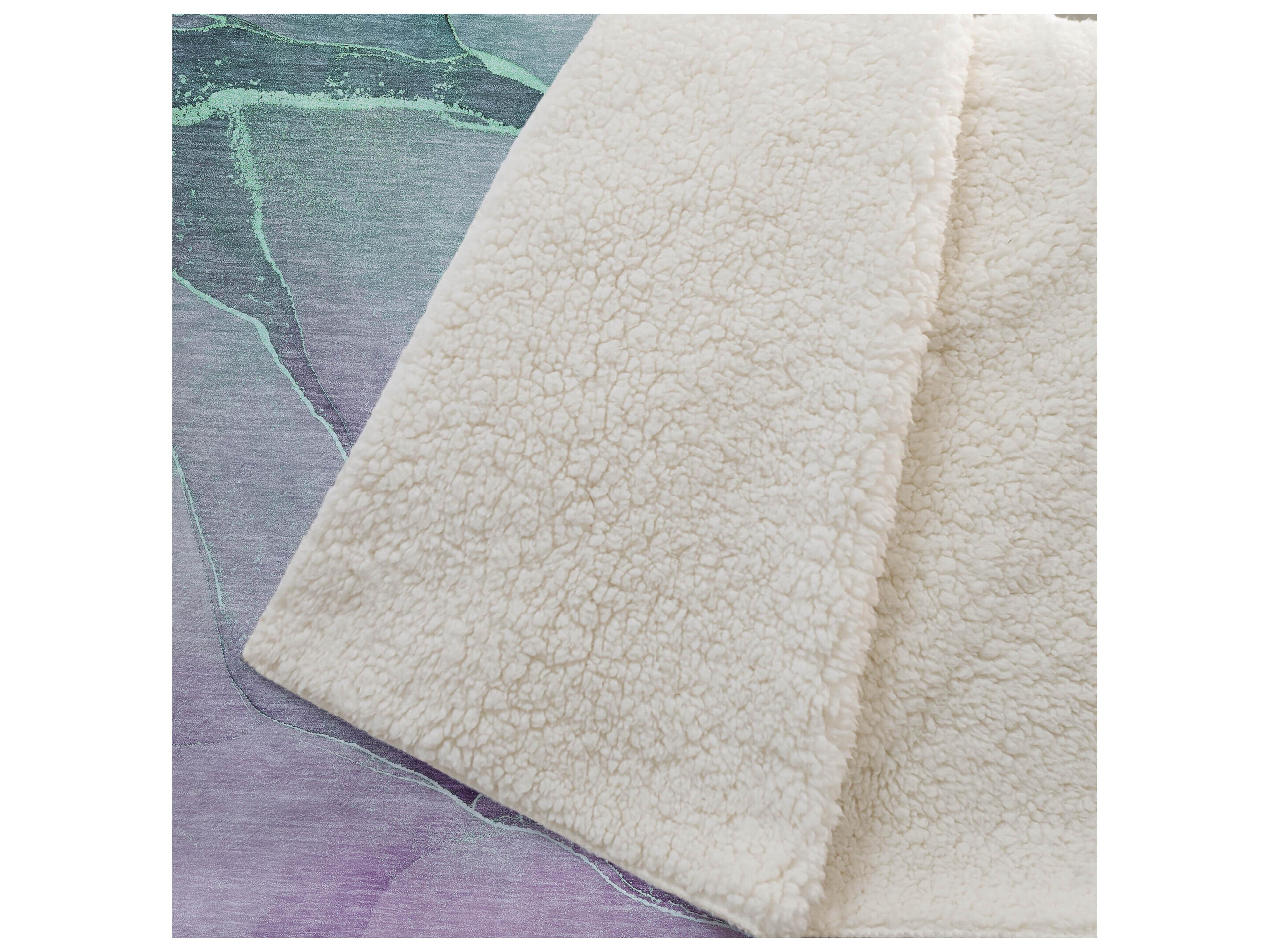 Dalyn Sherpa Green Polyester Throw