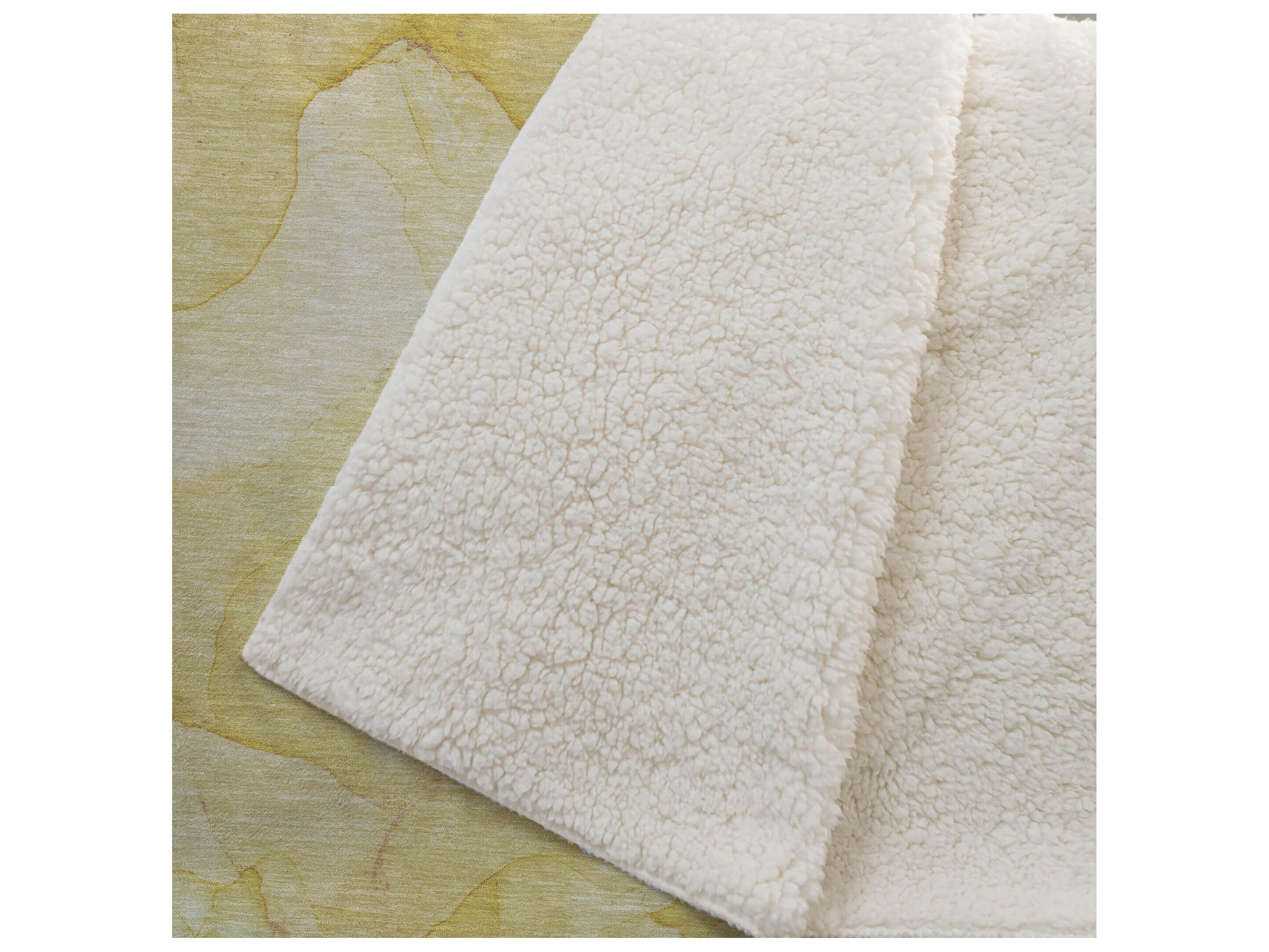 Dalyn Sherpa Gold Polyester Throw