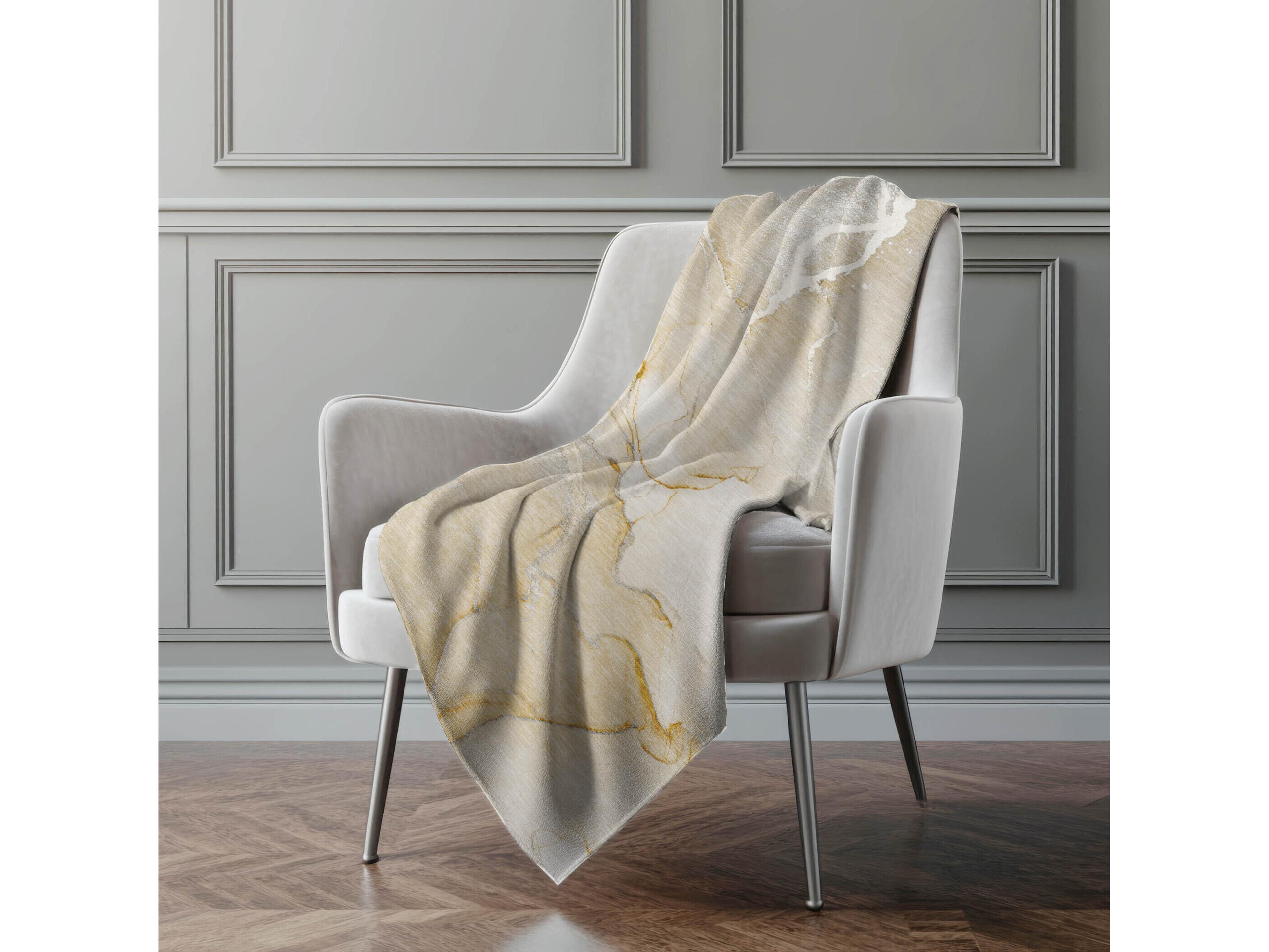 Dalyn Sherpa Brown Polyester Throw