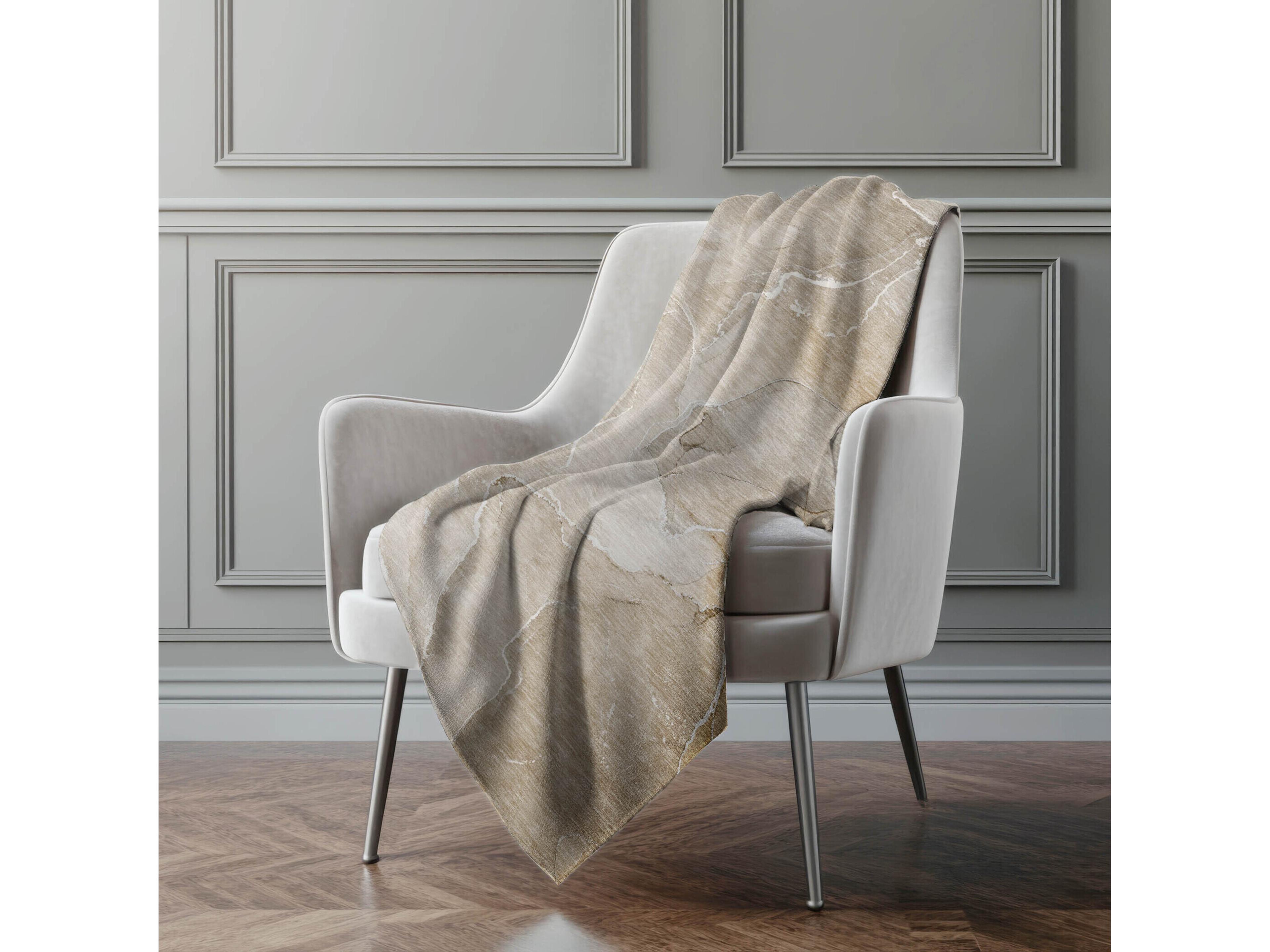 Dalyn Sherpa Brown Polyester Throw