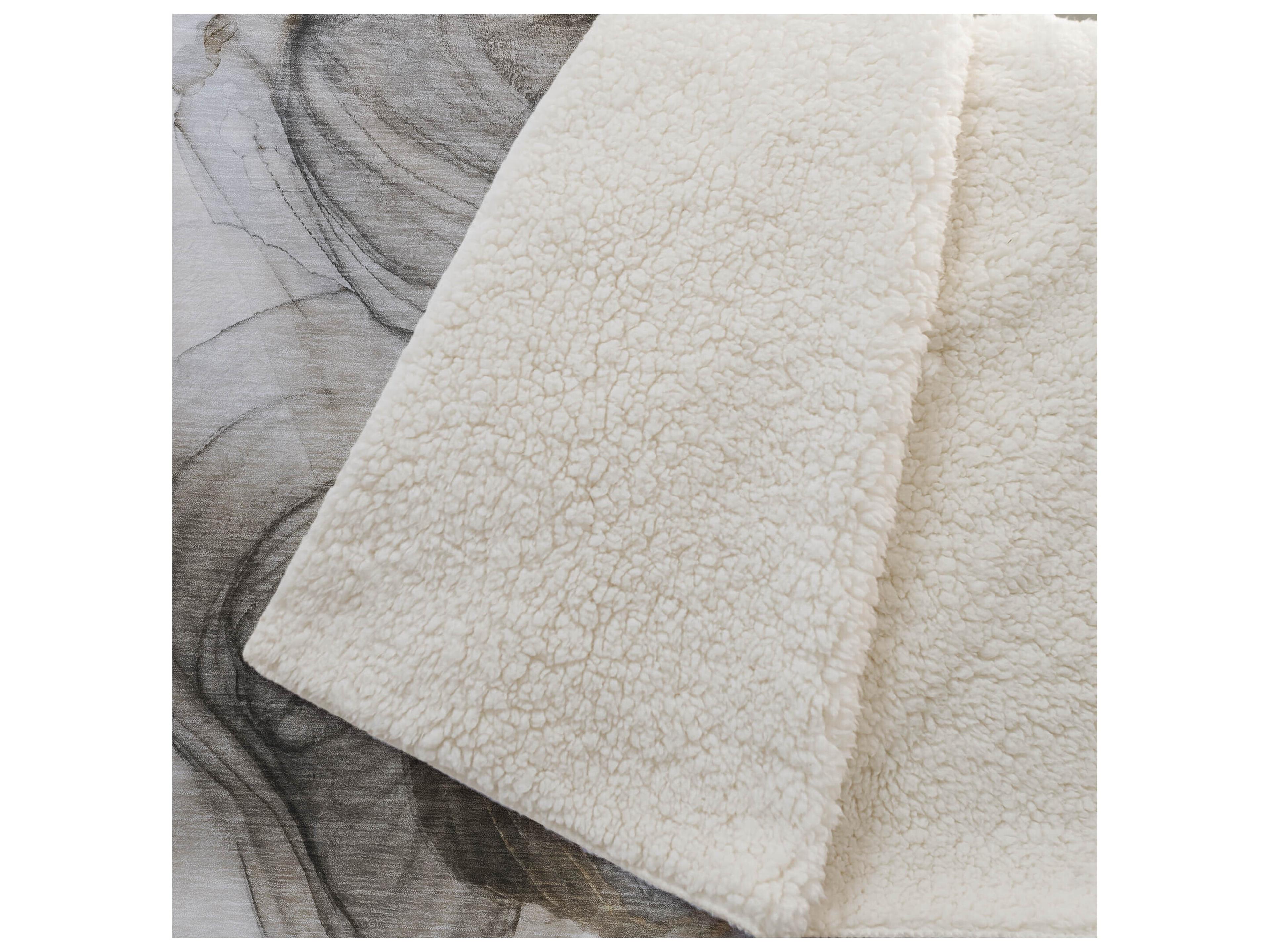 Dalyn Sherpa Brown Polyester Throw