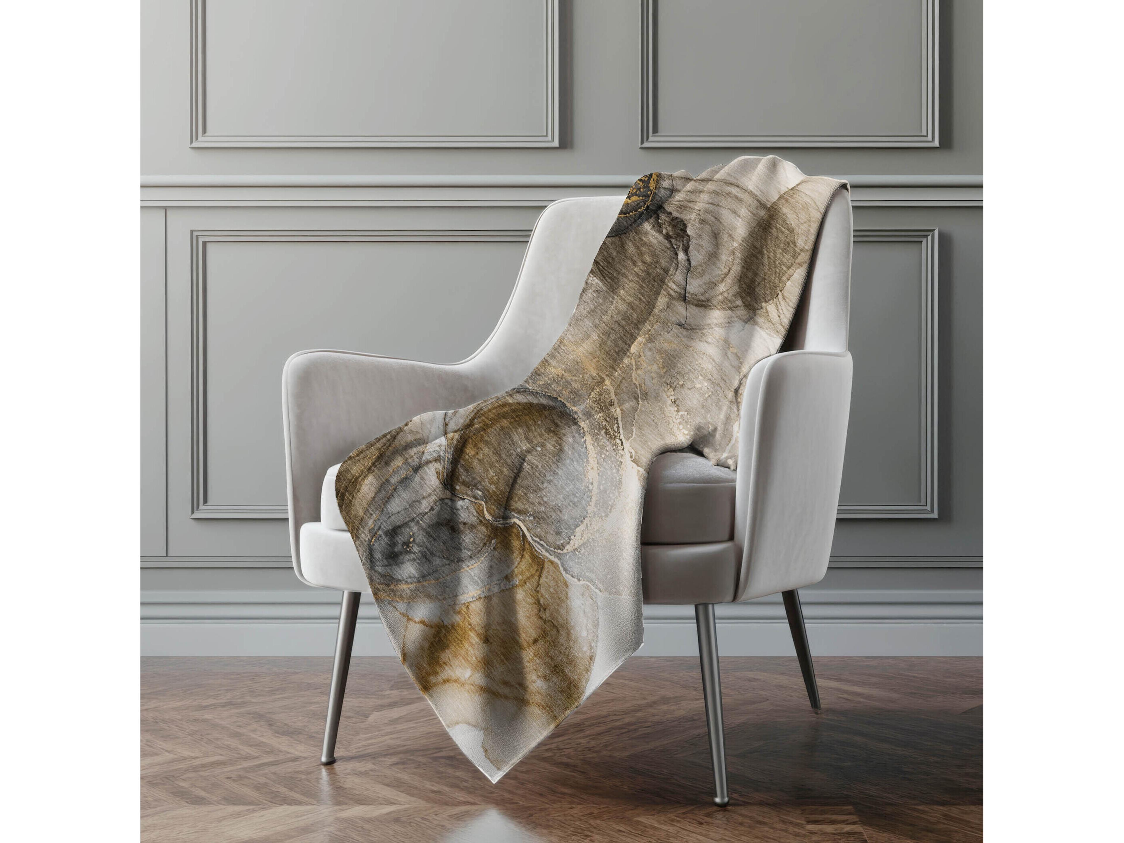 Dalyn Sherpa Brown Polyester Throw