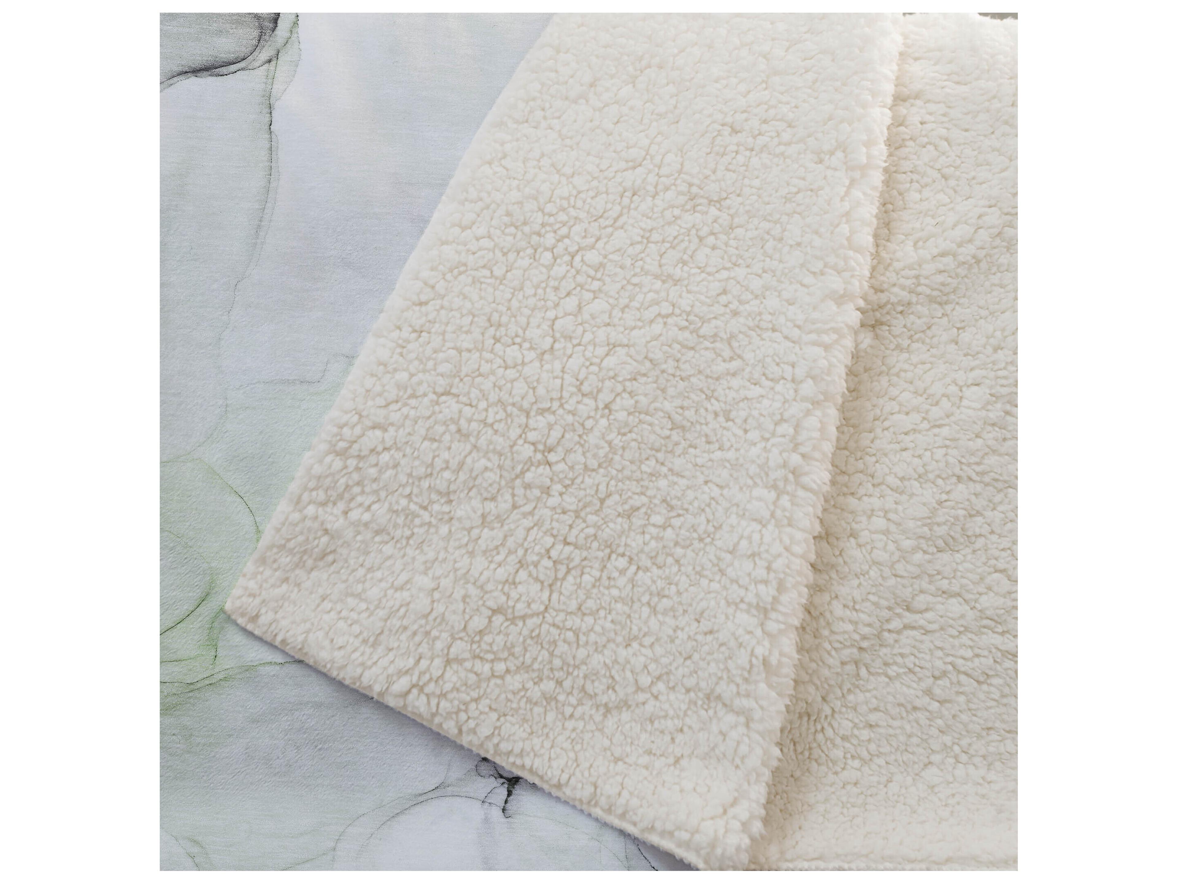 Dalyn Sherpa Green Polyester Throw