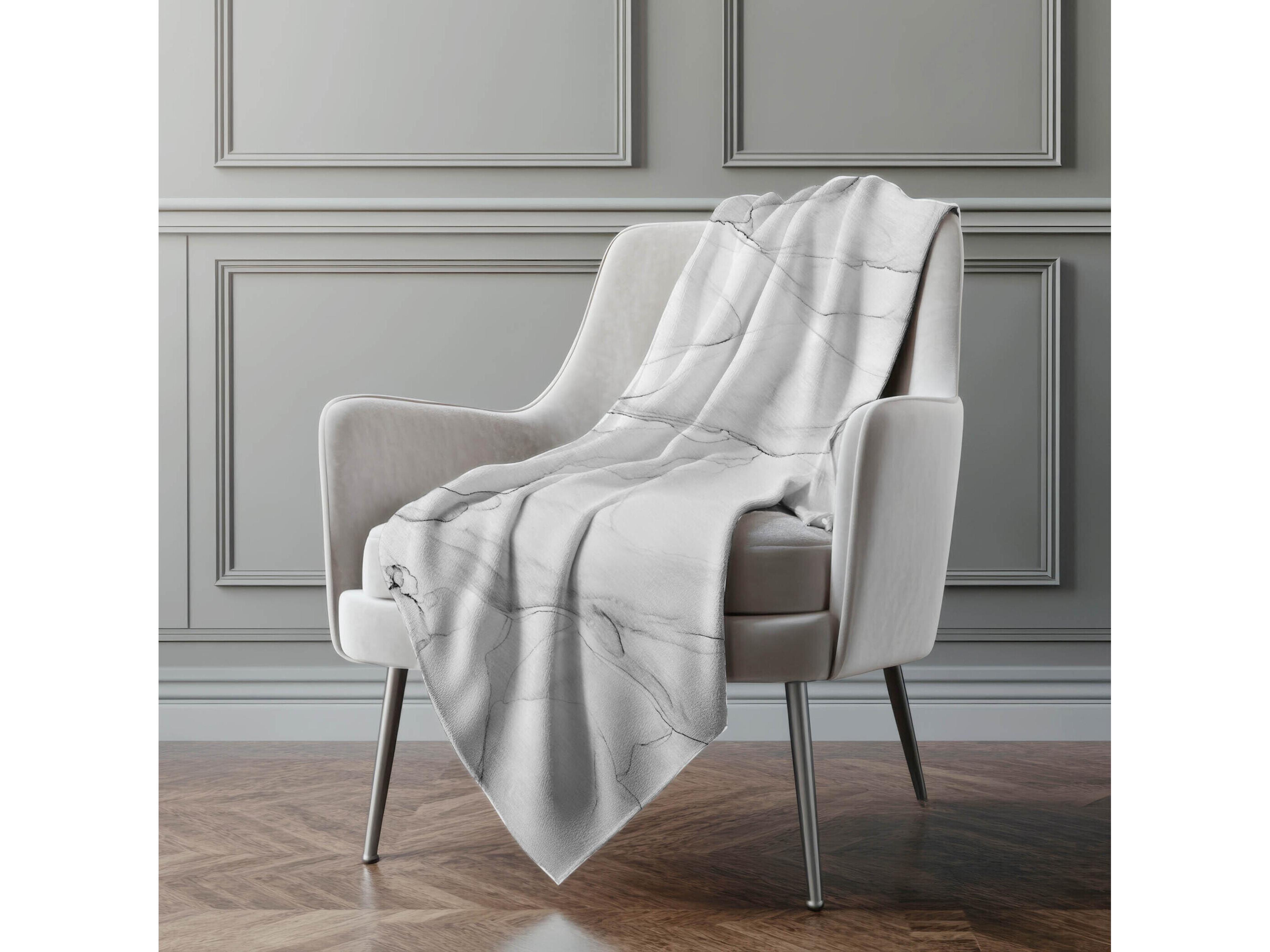 Dalyn Sherpa Gray Polyester Throw