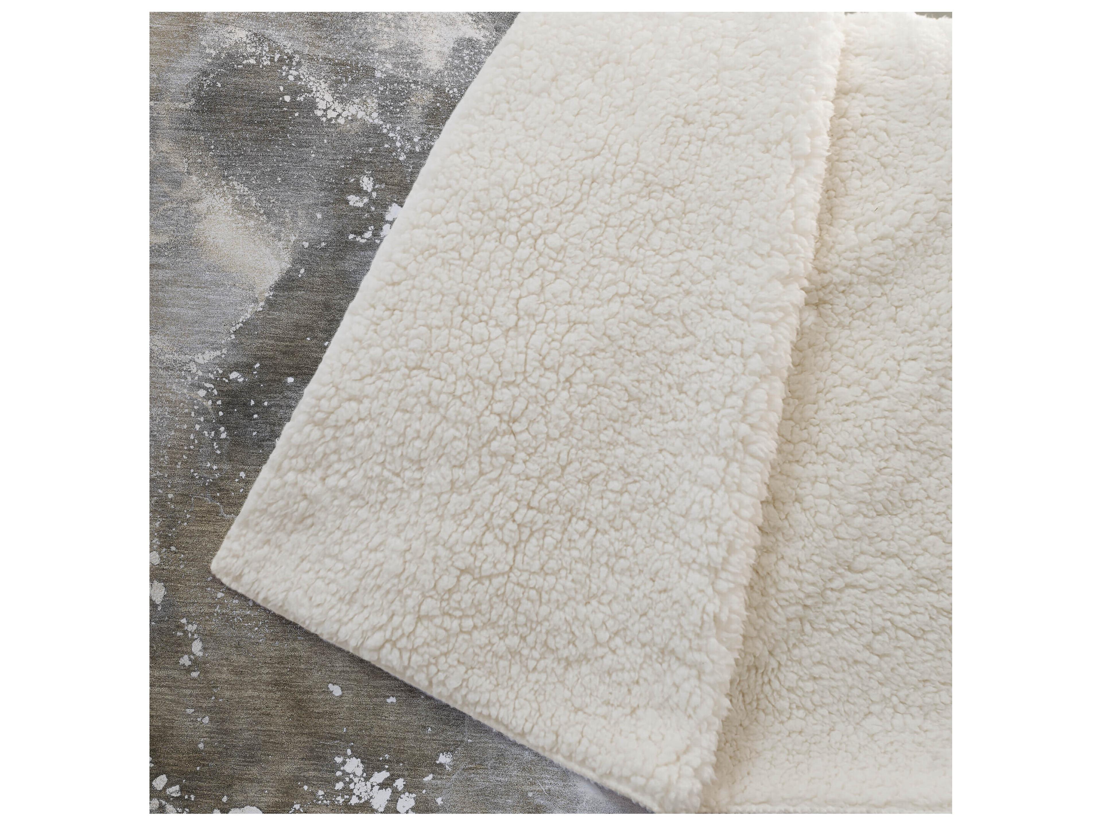 Dalyn Sherpa Brown Polyester Throw