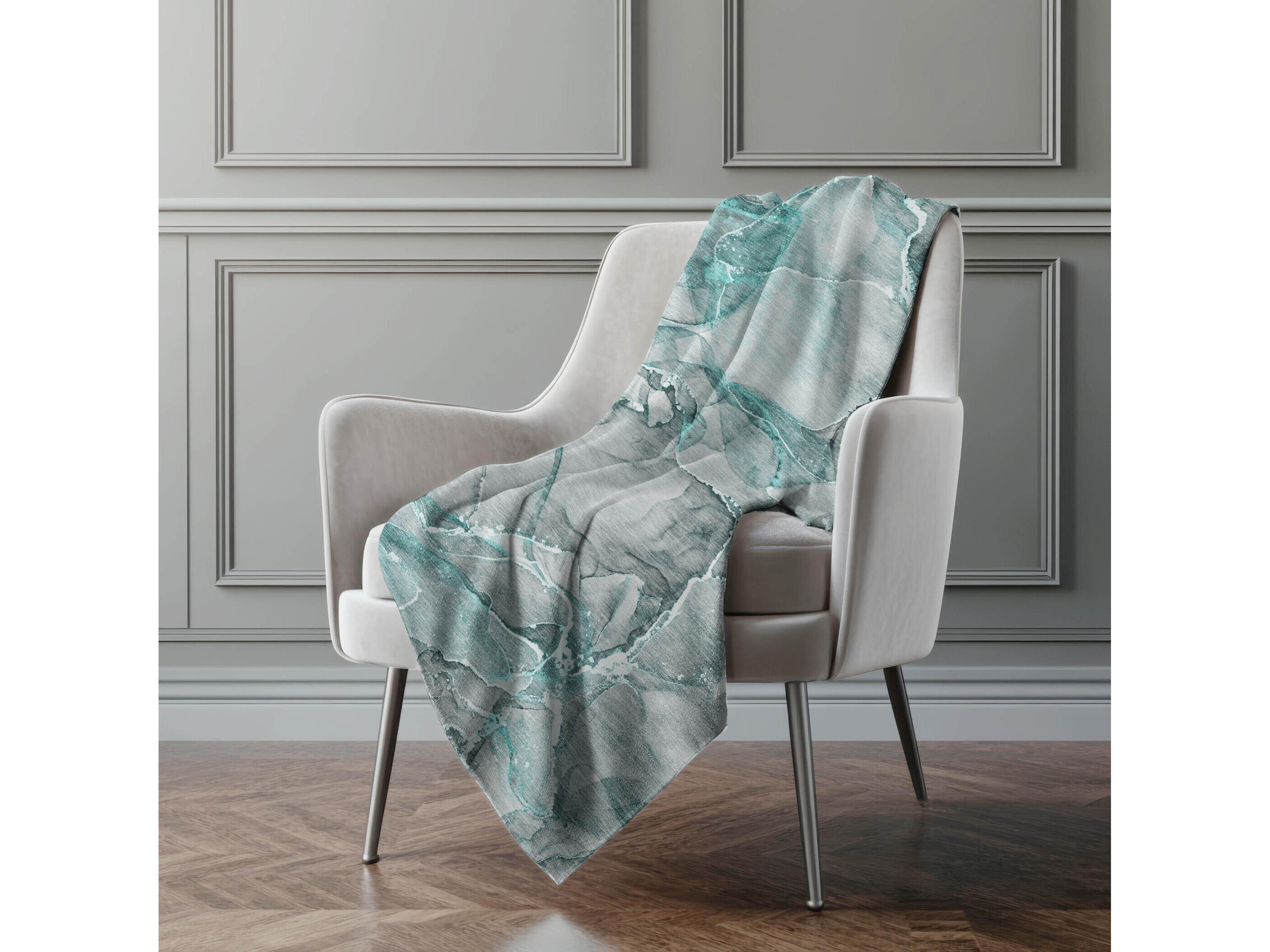 Dalyn Sherpa Teal Polyester Throw