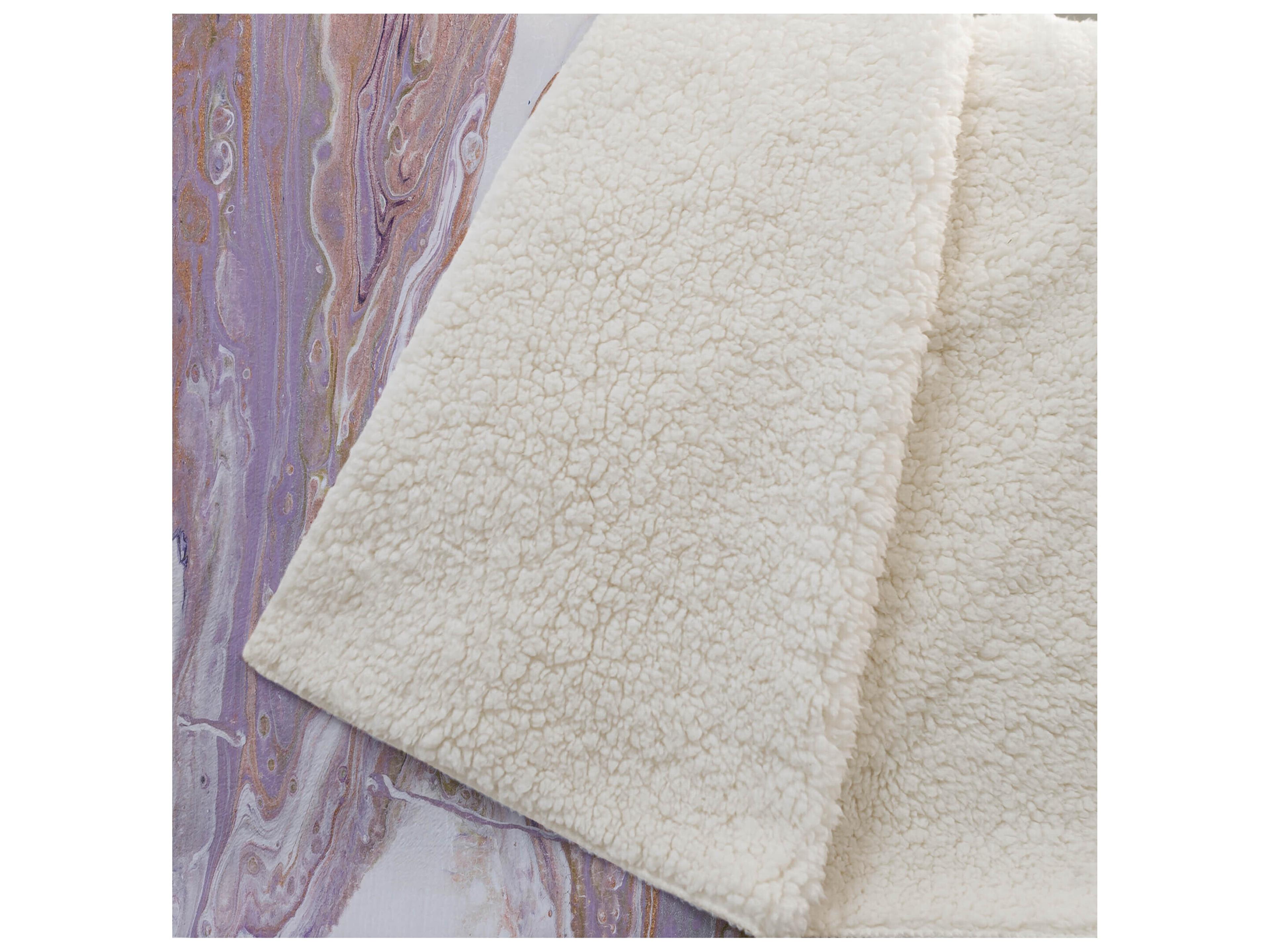 Dalyn Sherpa Pink Polyester Throw