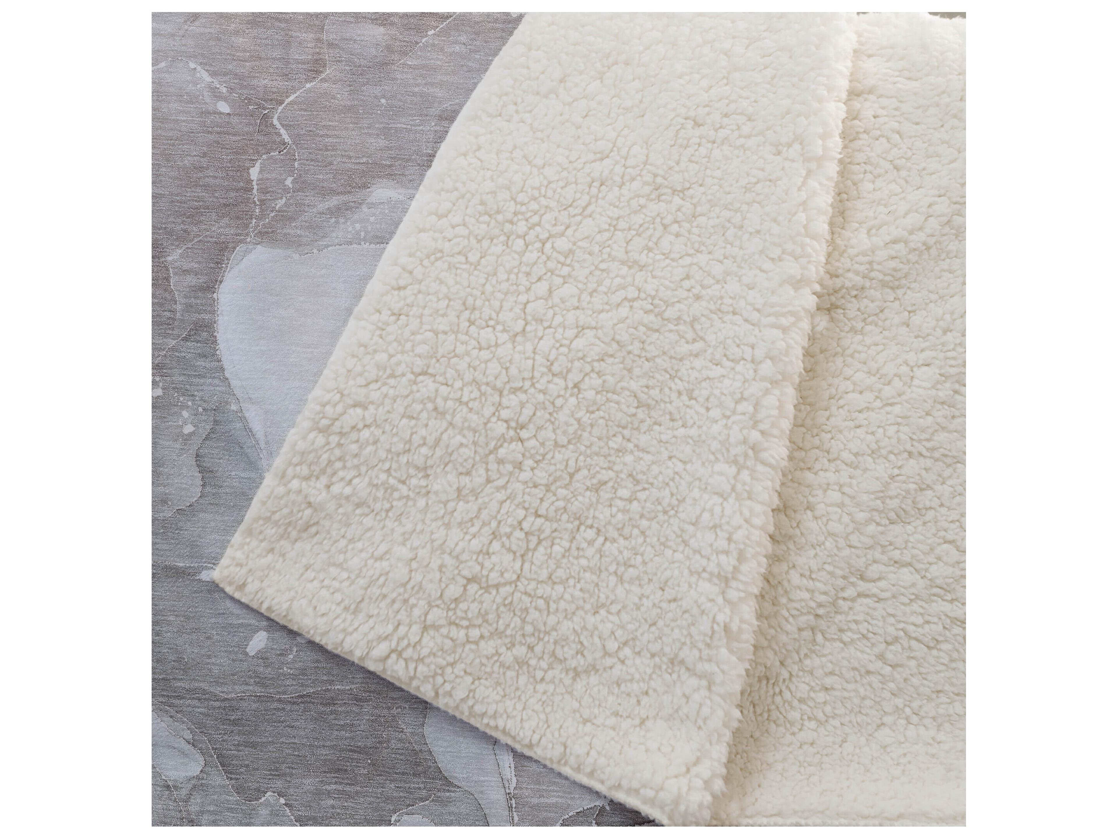 Dalyn Sherpa Brown Polyester Throw