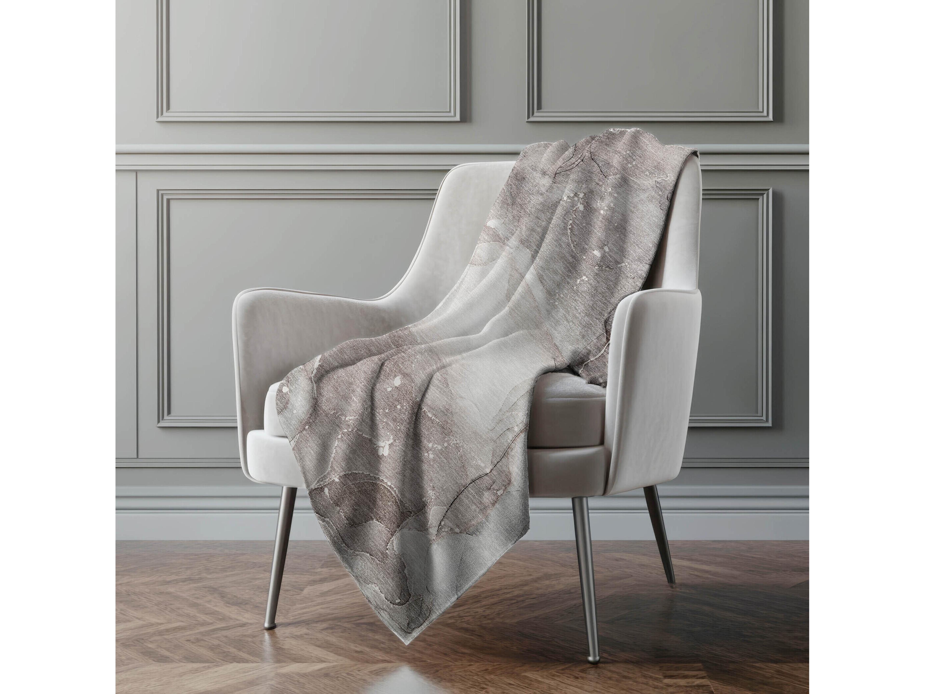 Dalyn Sherpa Brown Polyester Throw