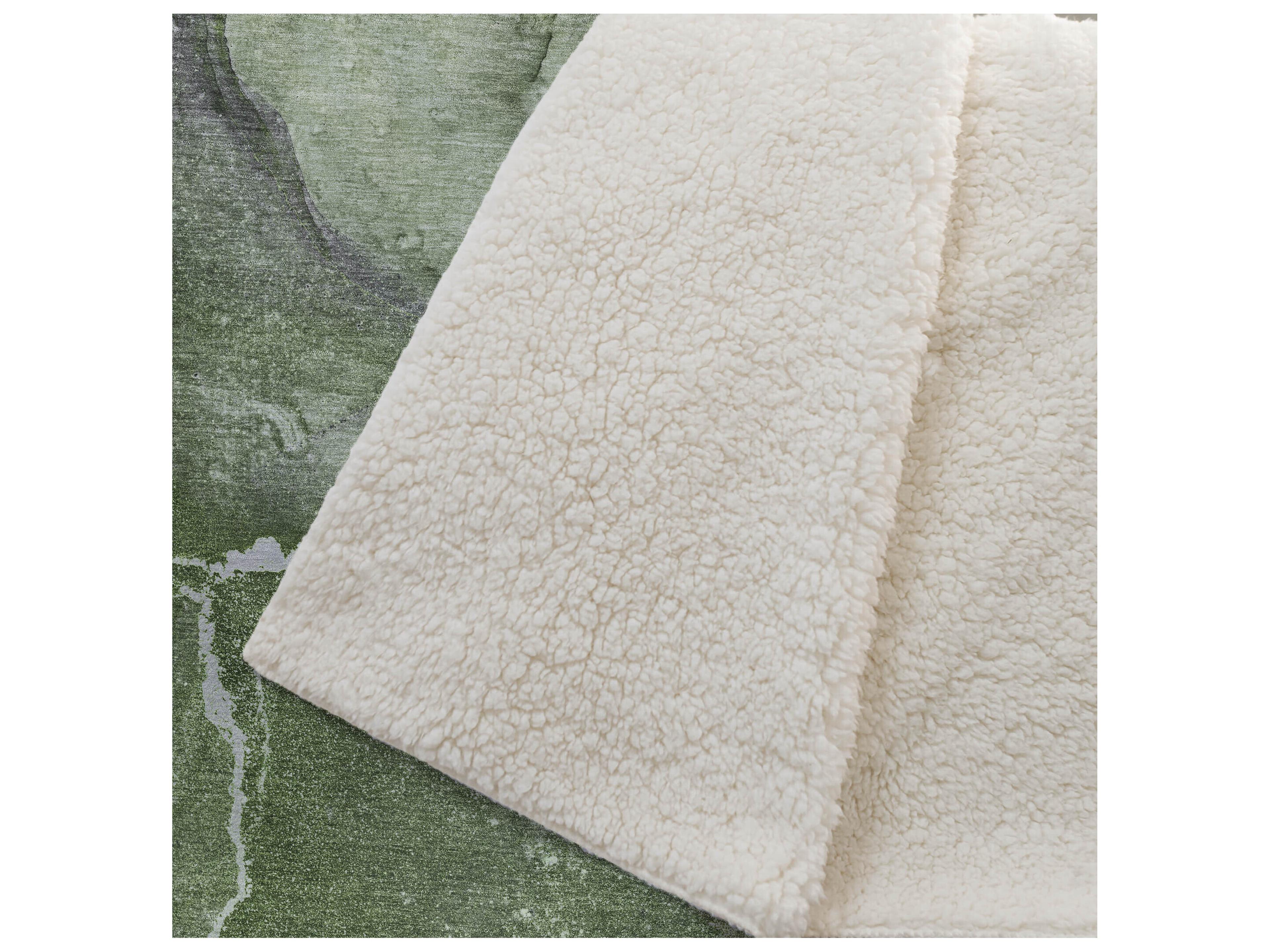 Dalyn Sherpa Green Polyester Throw