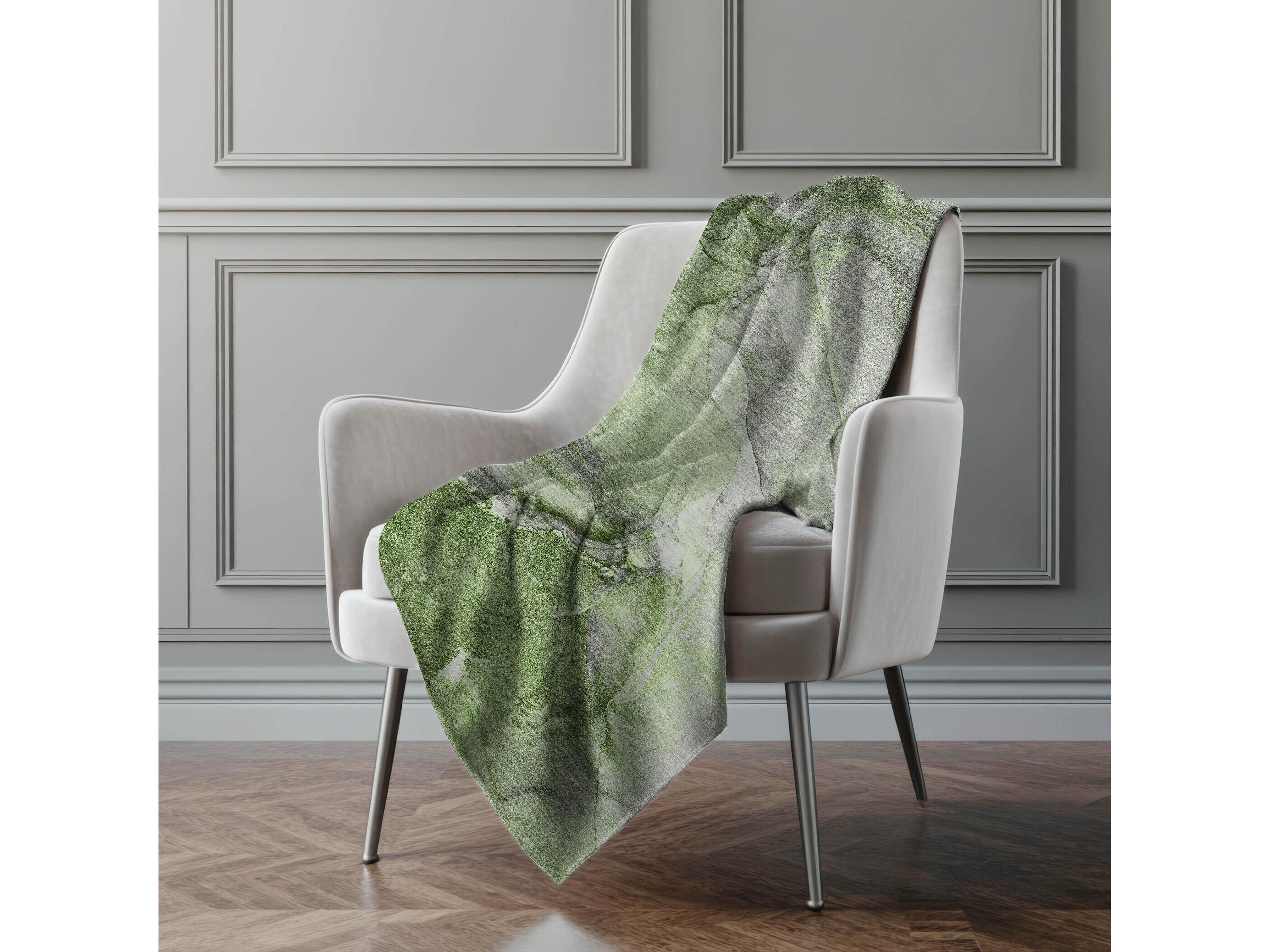 Dalyn Sherpa Green Polyester Throw