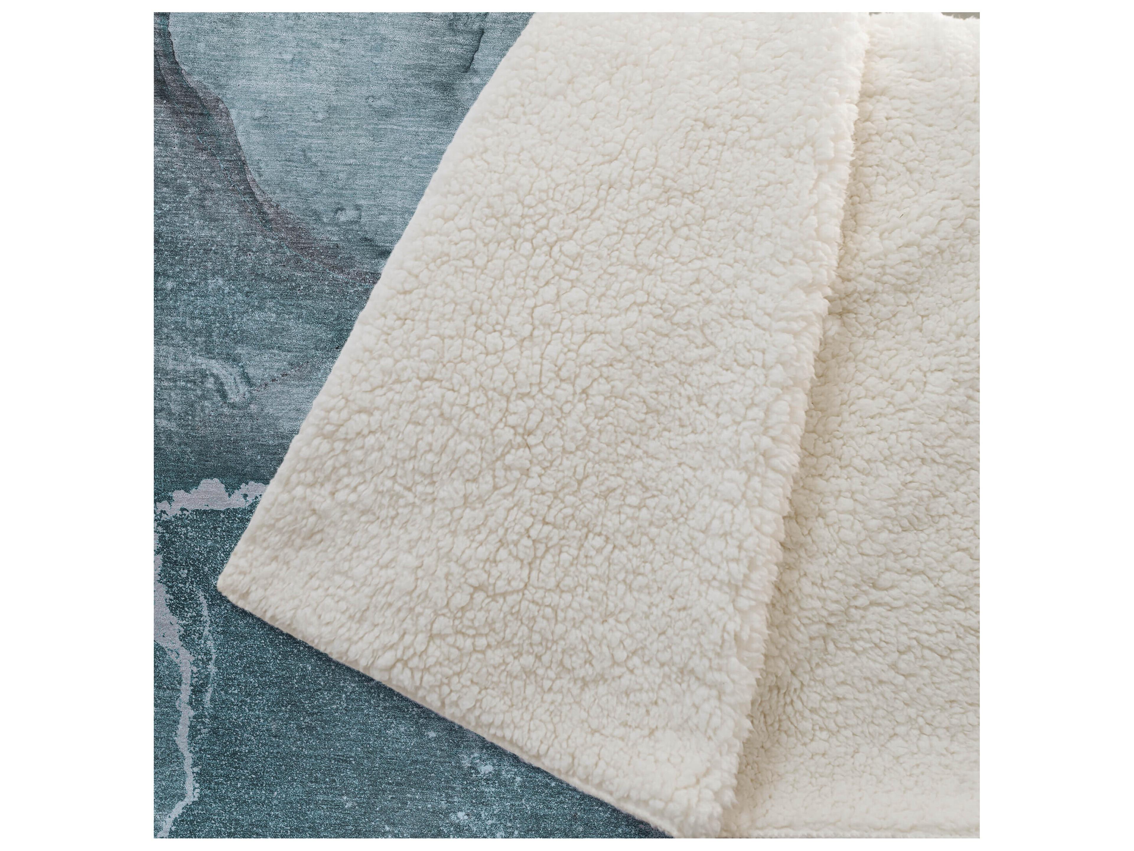 Dalyn Sherpa Teal Polyester Throw