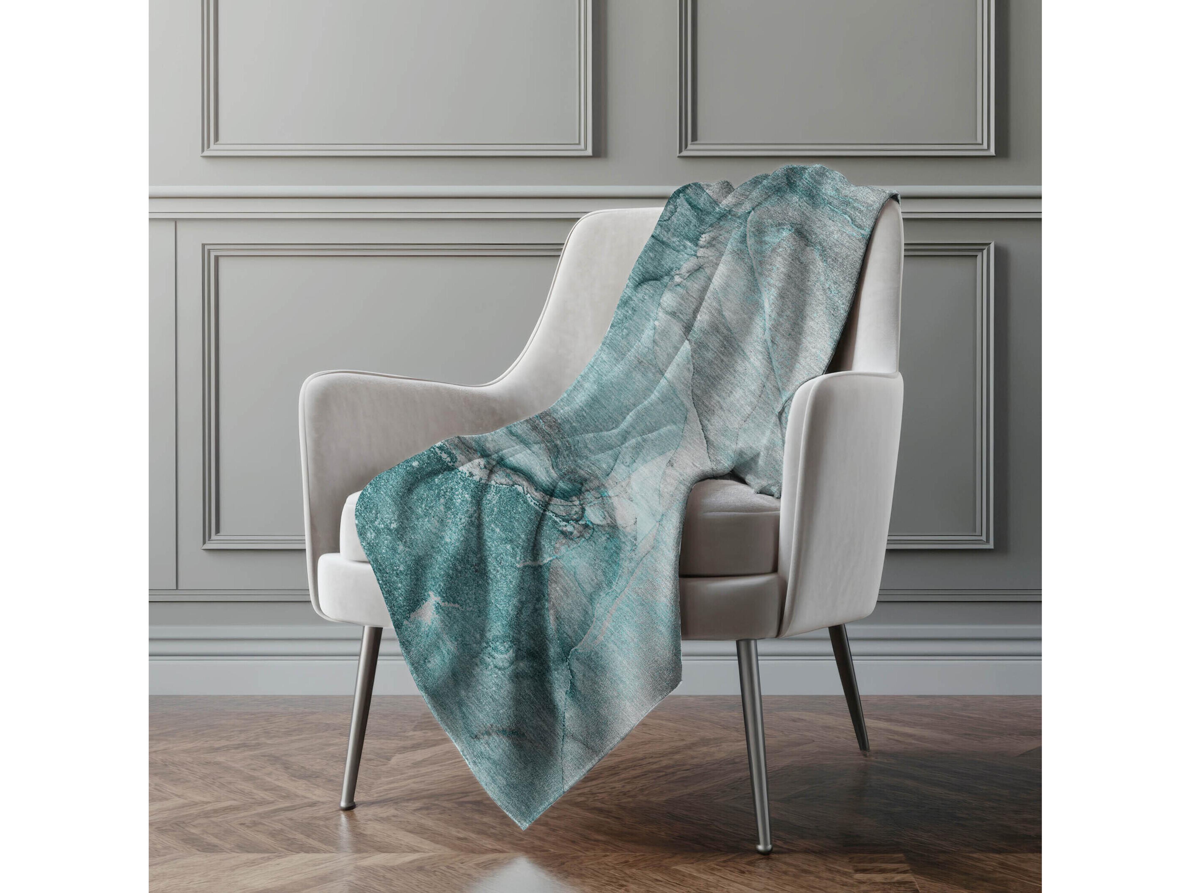 Dalyn Sherpa Teal Polyester Throw