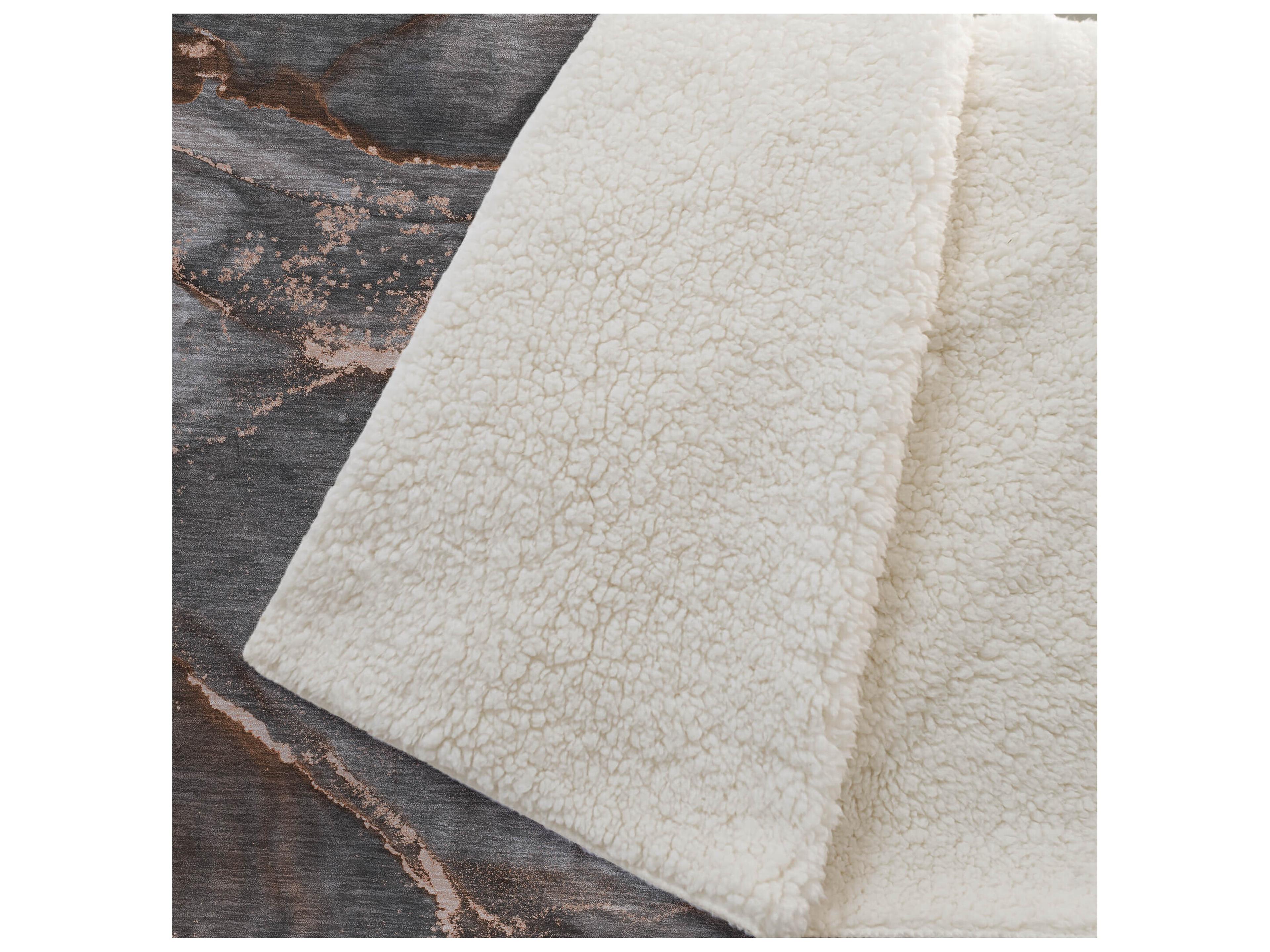 Dalyn Sherpa Orange Polyester Throw