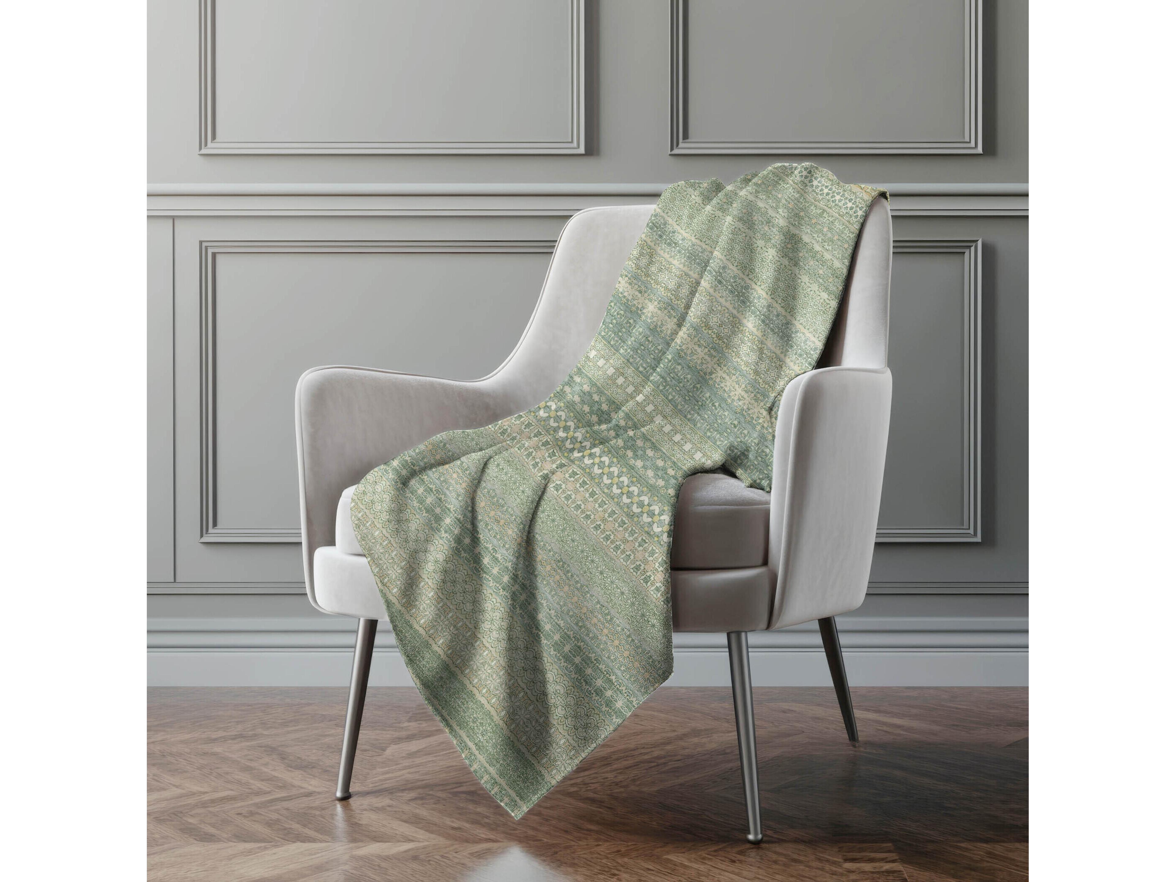 Dalyn Sherpa Green Polyester Throw