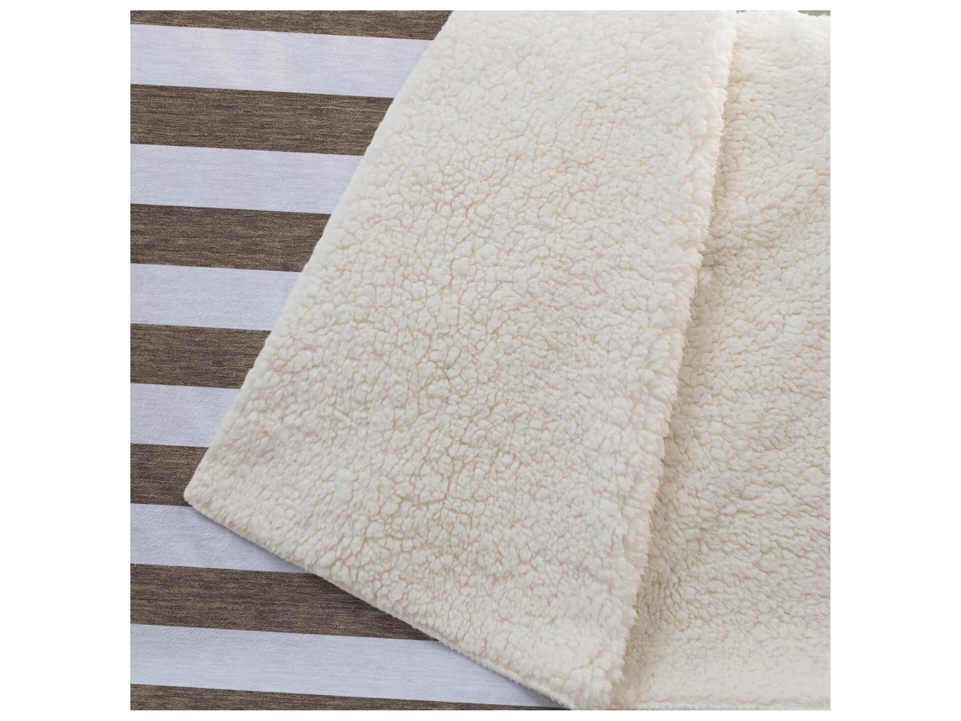 Dalyn Sherpa Brown Polyester Throw