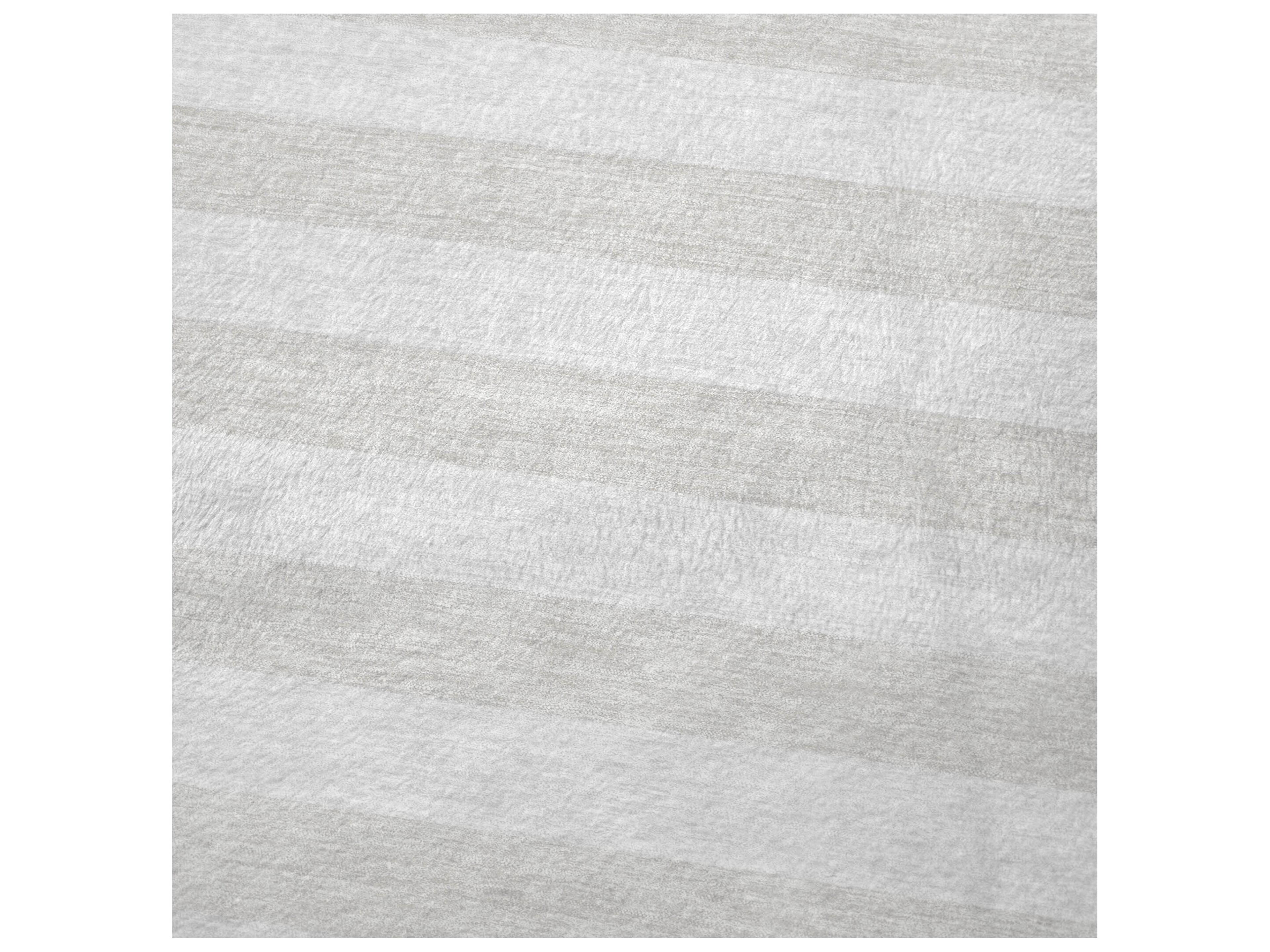 Dalyn Sherpa Ivory Polyester Throw